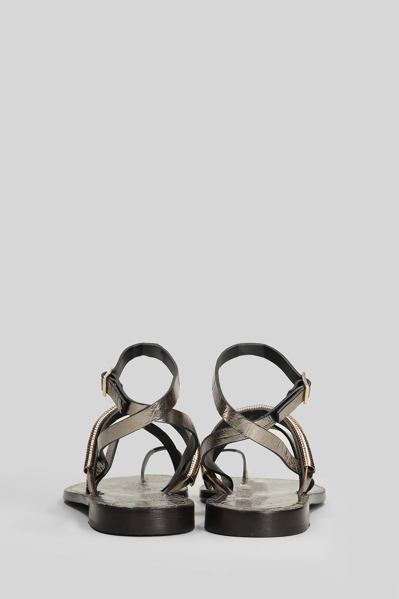 Flat sandal-slipper in platinum leather - Image 4