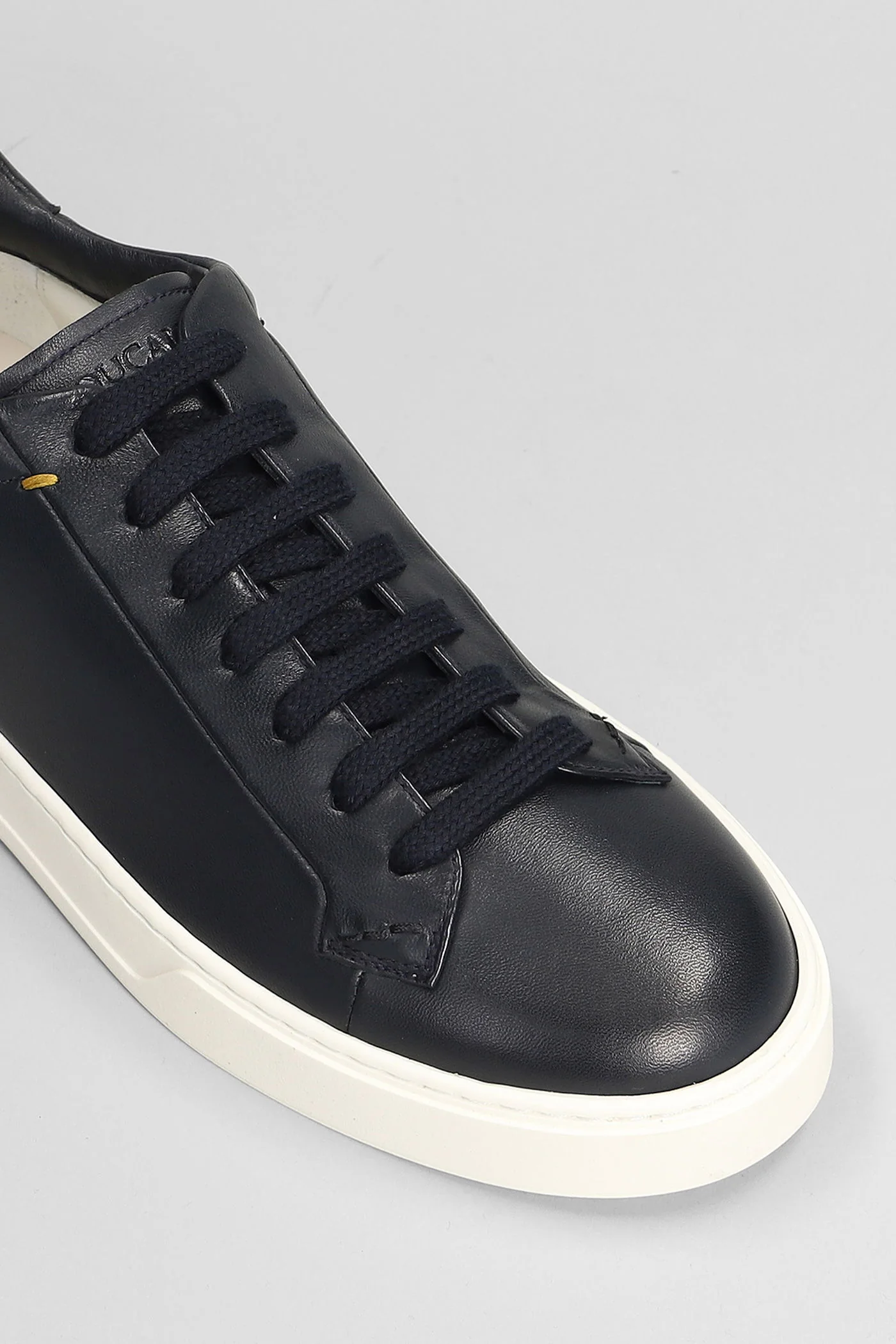 Sneakers in blue leather - Image 5