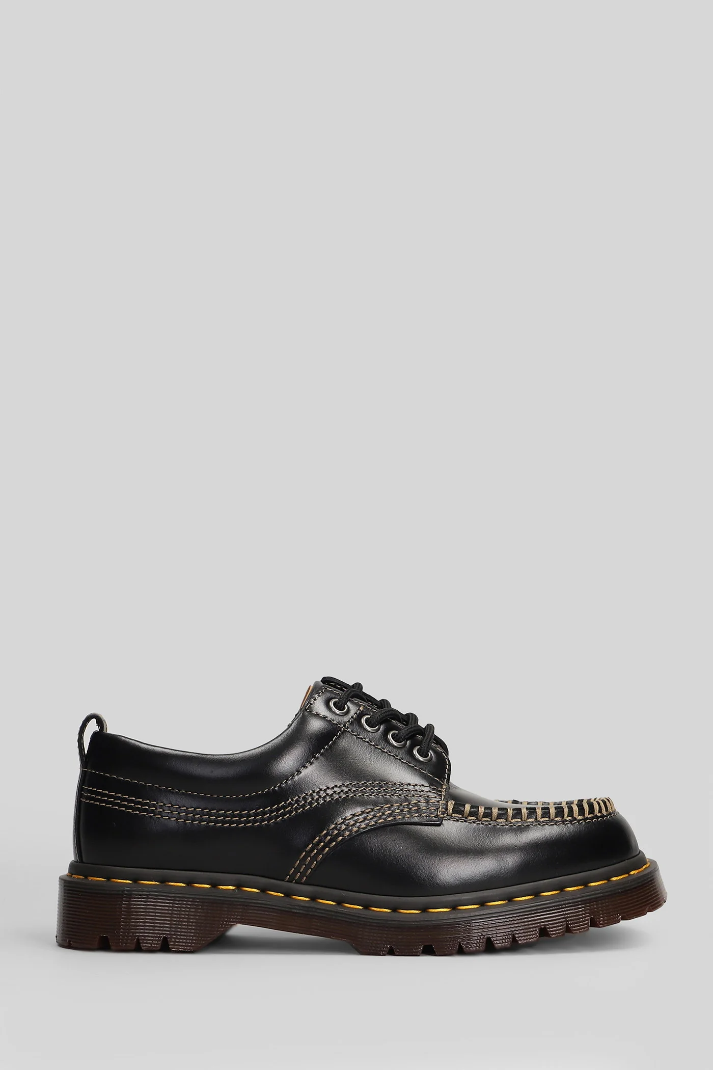 Lowell Lace up shoes in black leather
