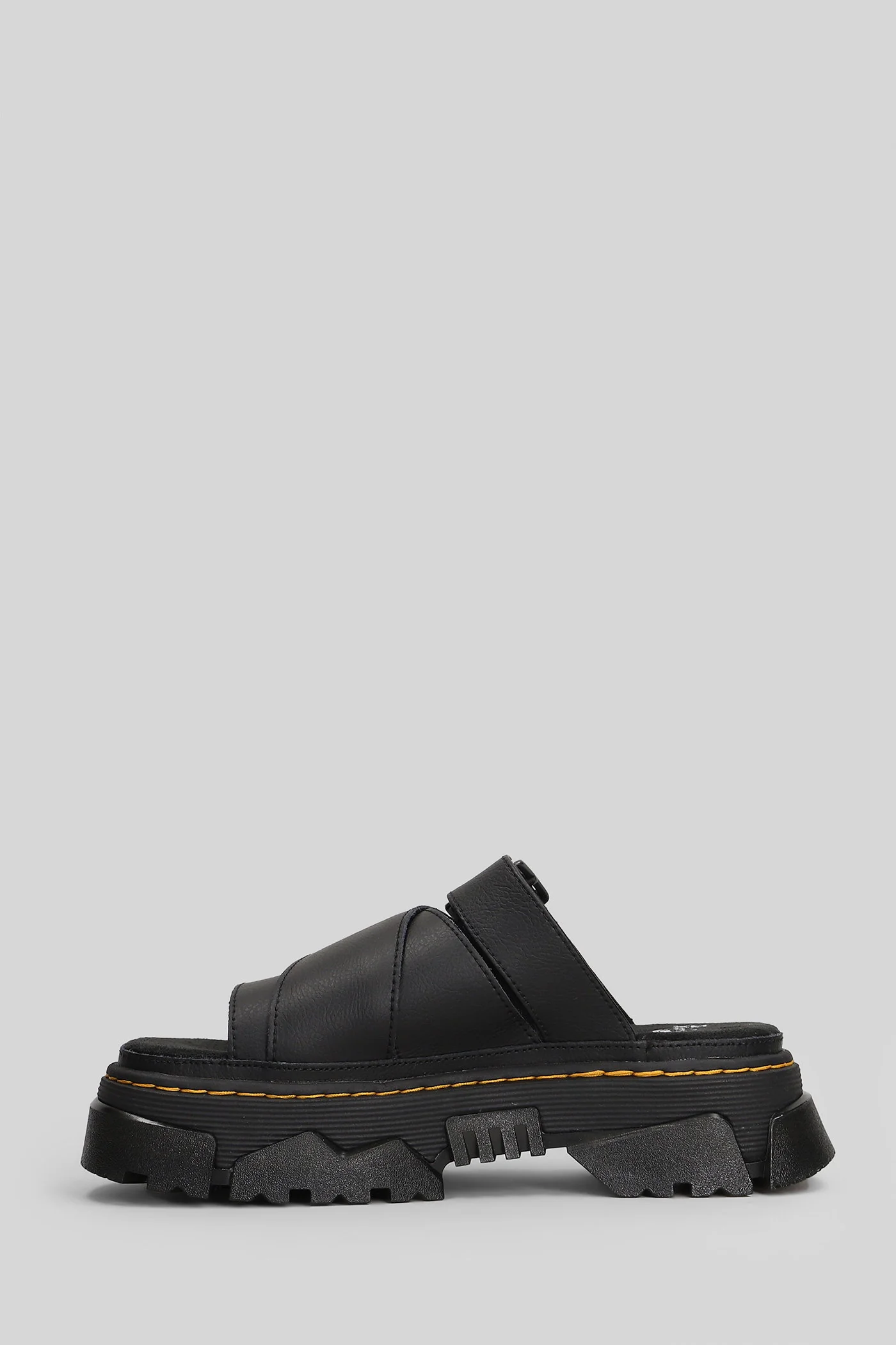 Mattison Slide  in black leather - Image 3
