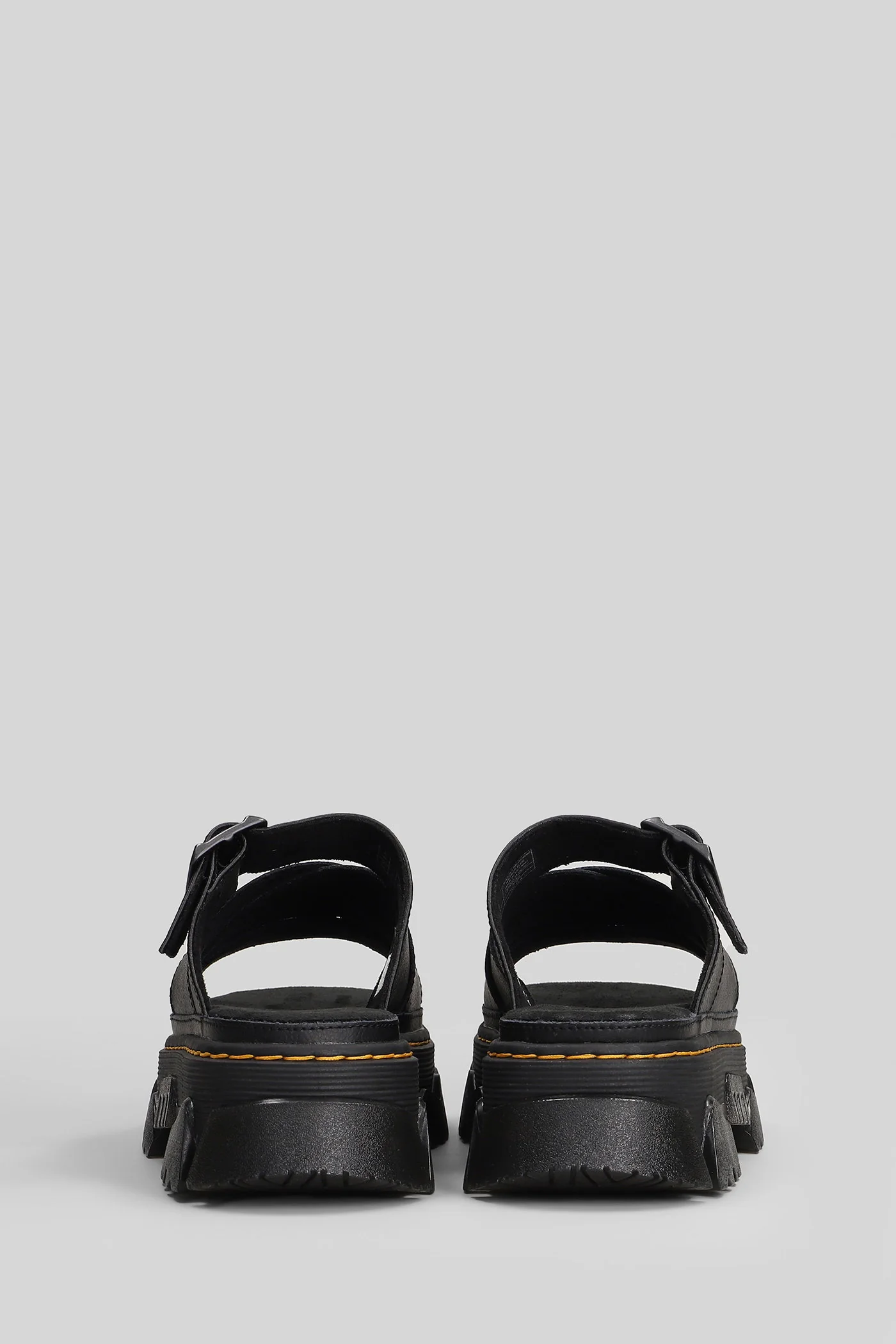 Mattison Slide  in black leather - Image 4