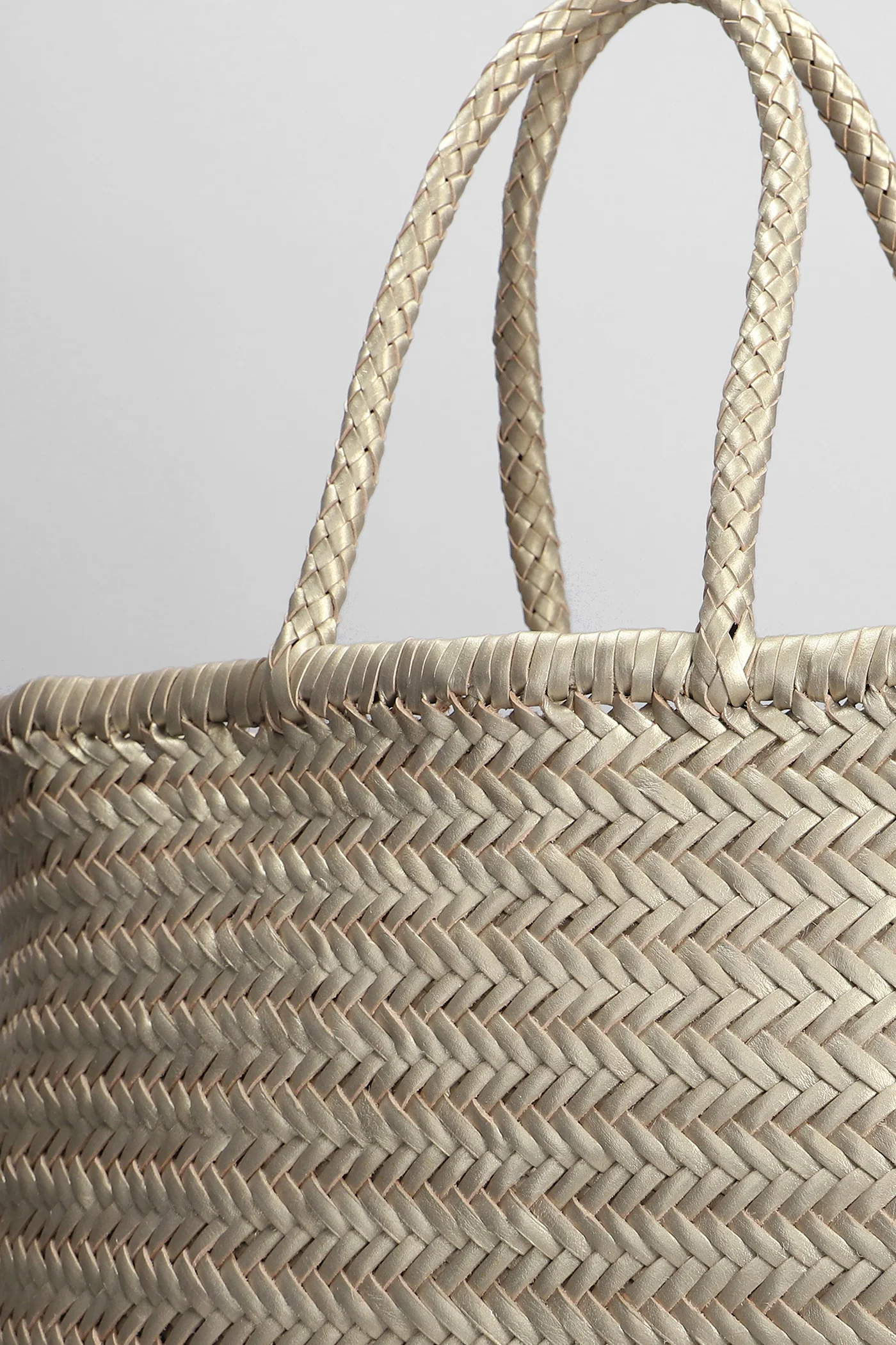 Bamboo Triple Jump Tote in gold leather - Image 4