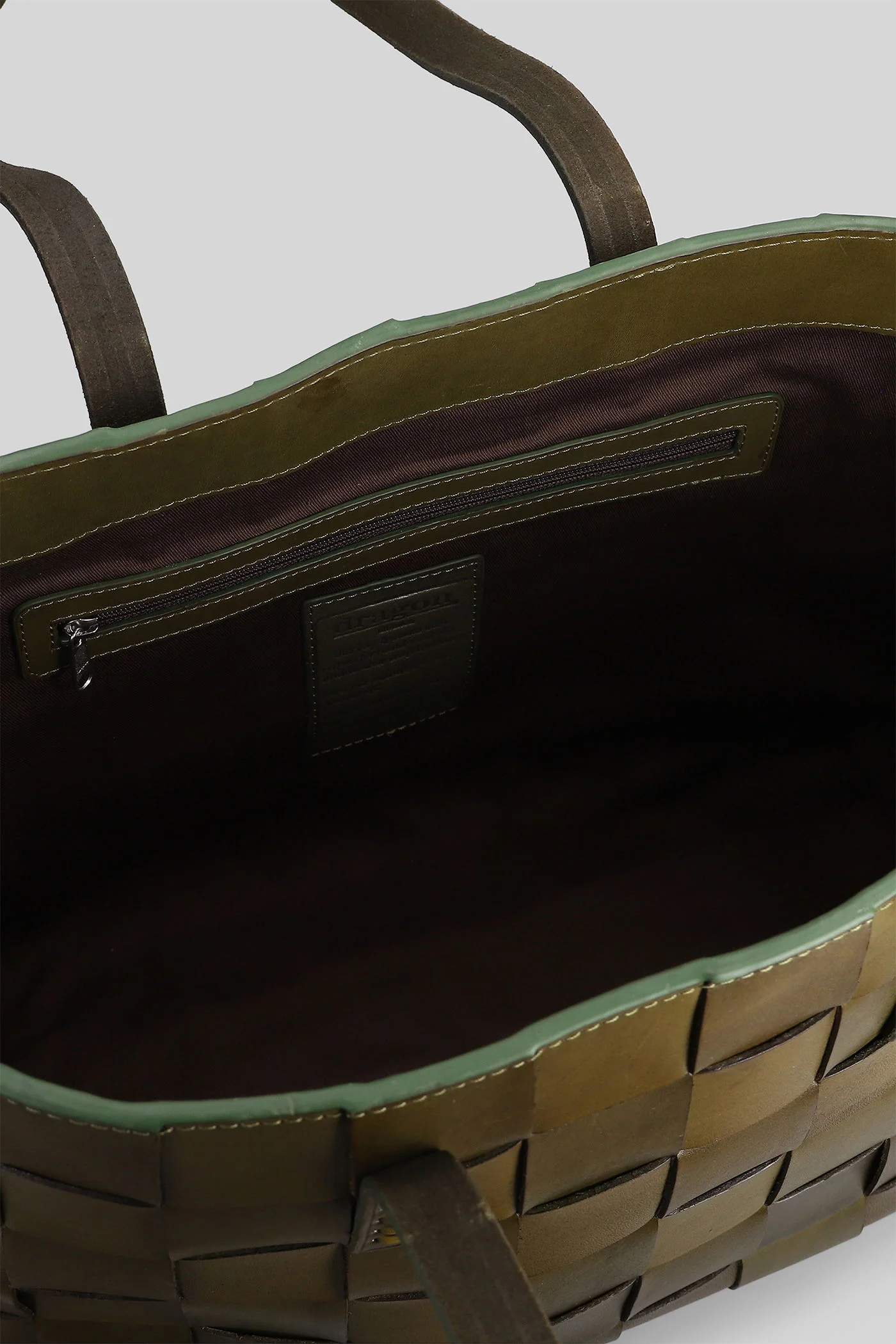 Box Weave Basket Tote in khaki leather - Image 4
