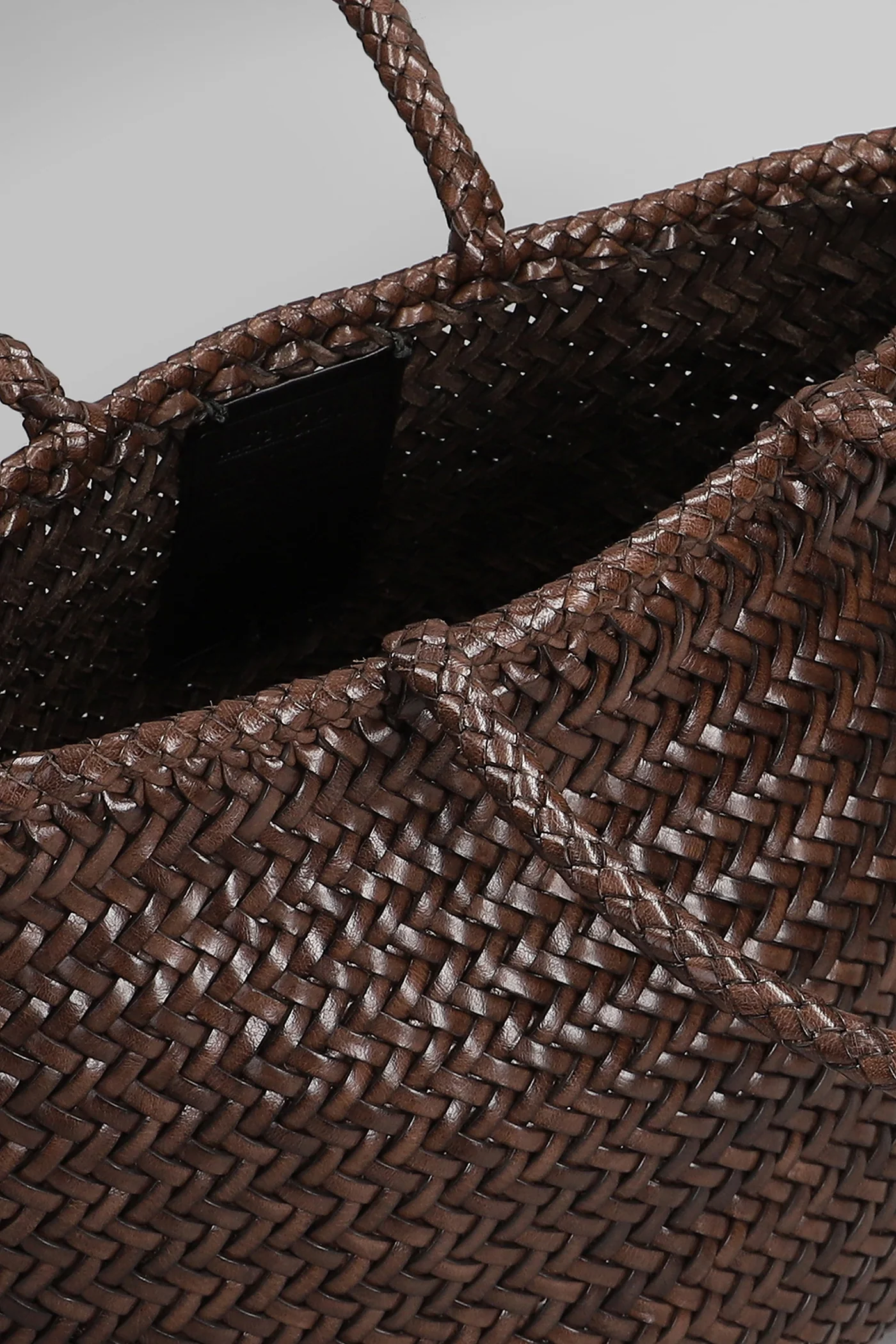 Grace Basket Small Tote in brown leather - Image 4