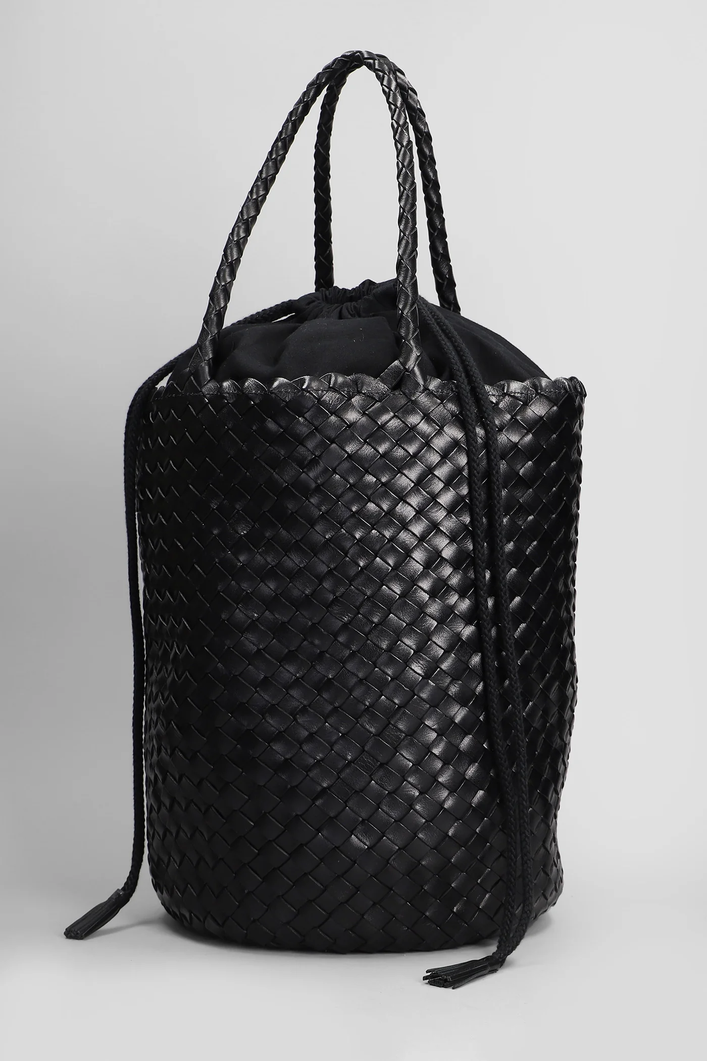 Jack Bucket Hand bag in black leather - Image 2