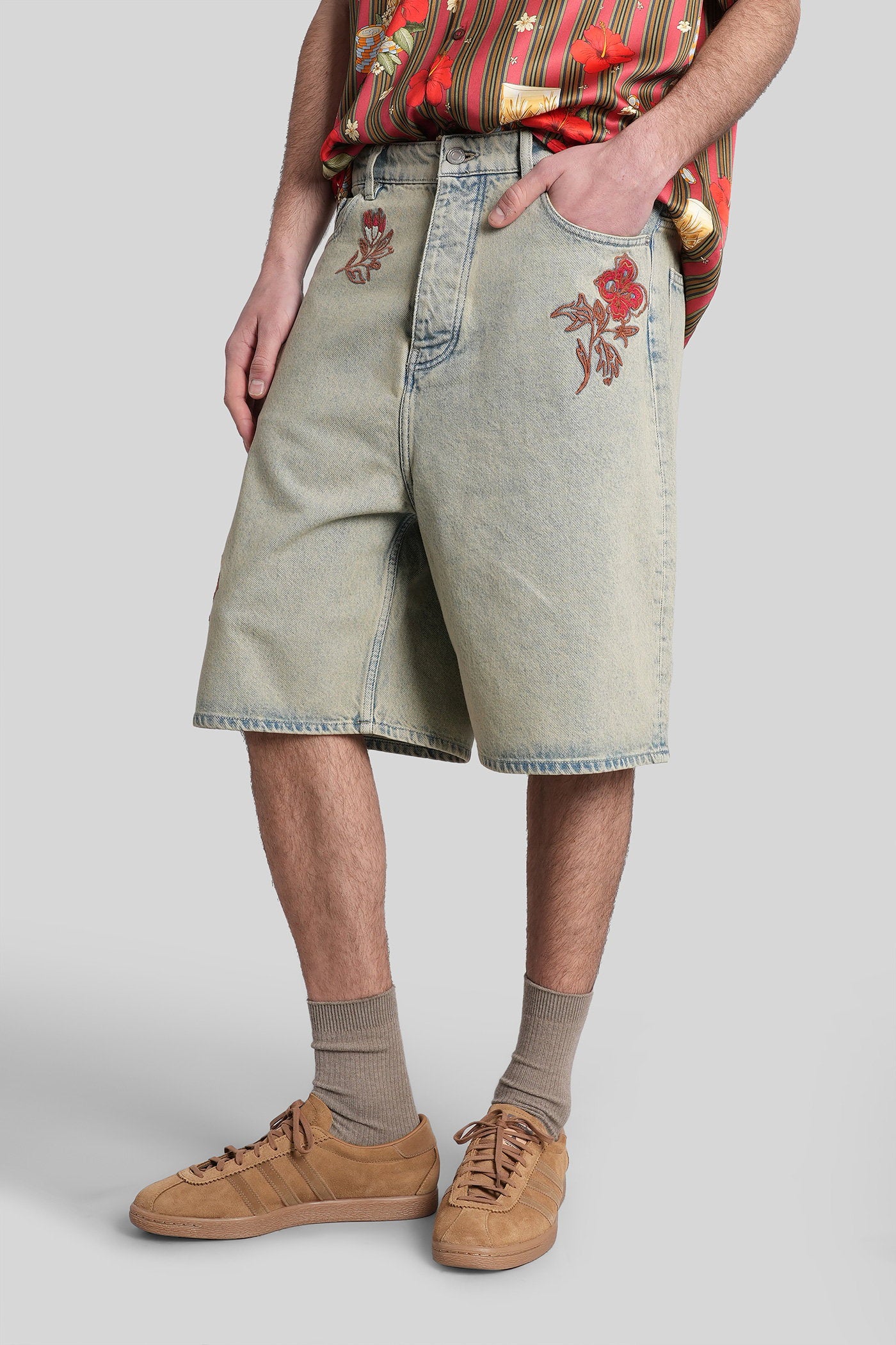 Shorts in blue denim - Image 4