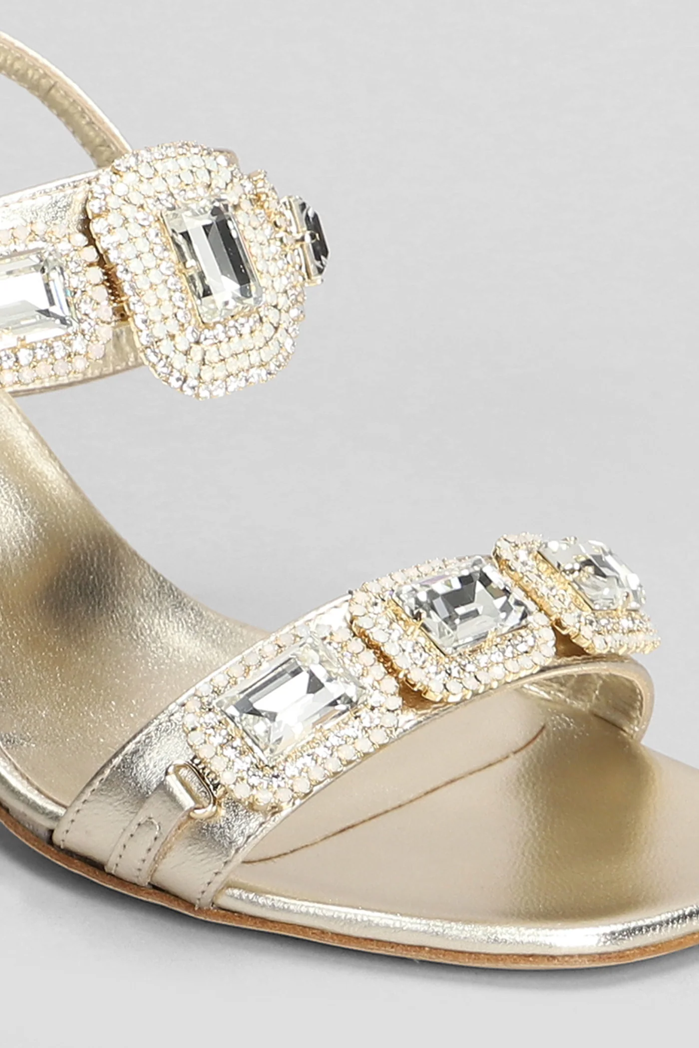 Sandals in platinum leather - Image 5