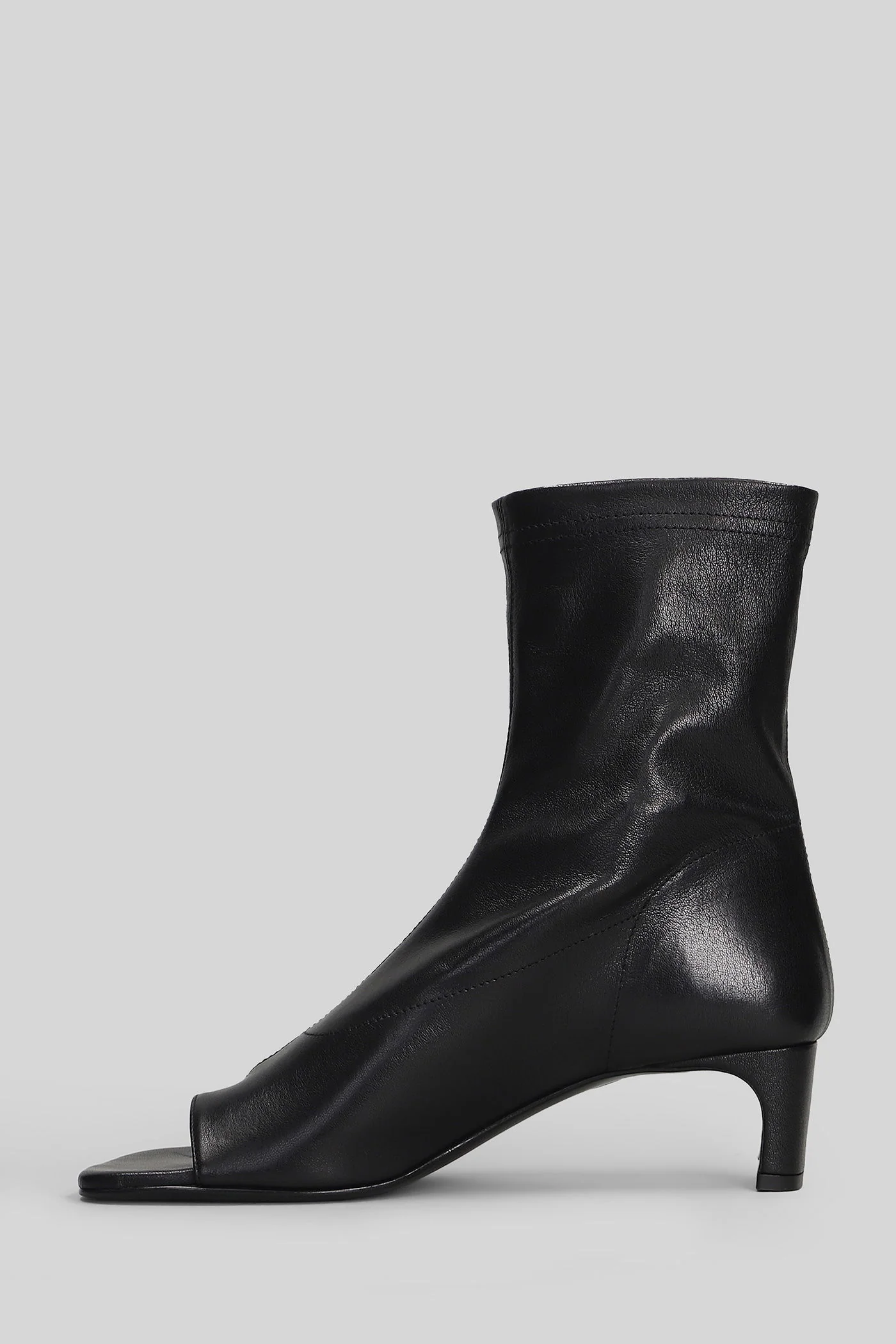 High heels Ankle boots in black leather - Image 3