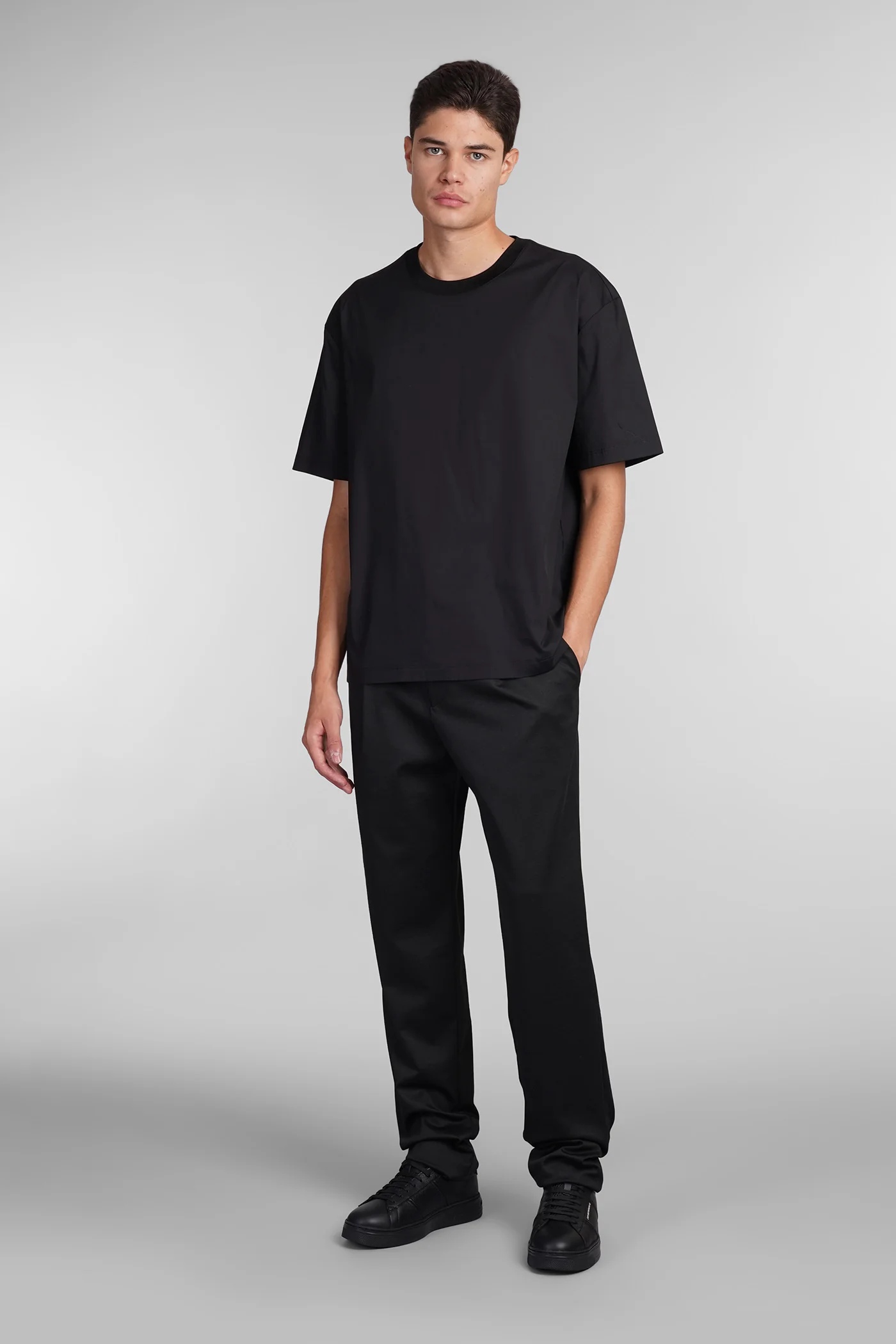 T-Shirt in black cotton - Image 2