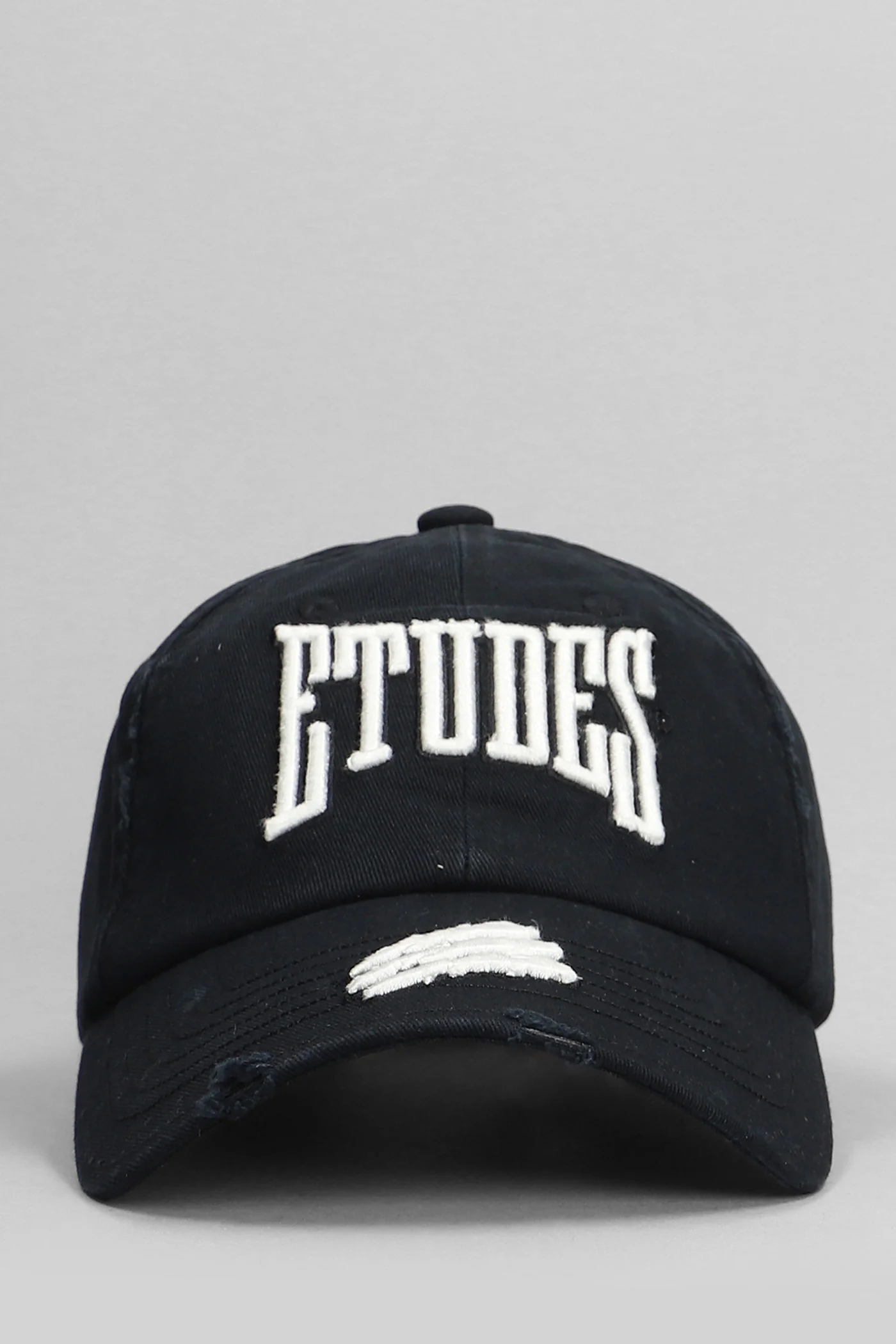 Hats in black cotton