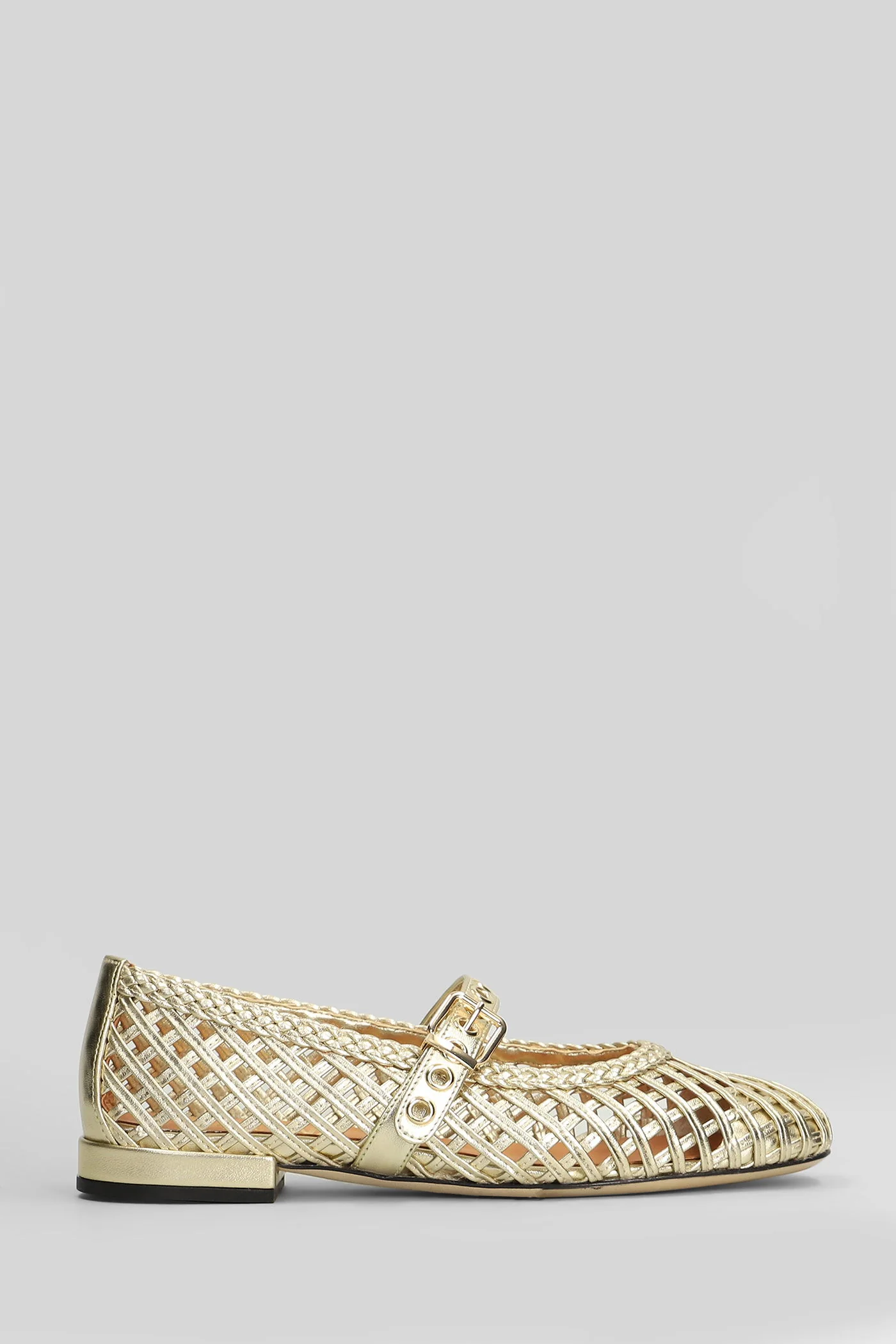 Ballet flats in platinum leather