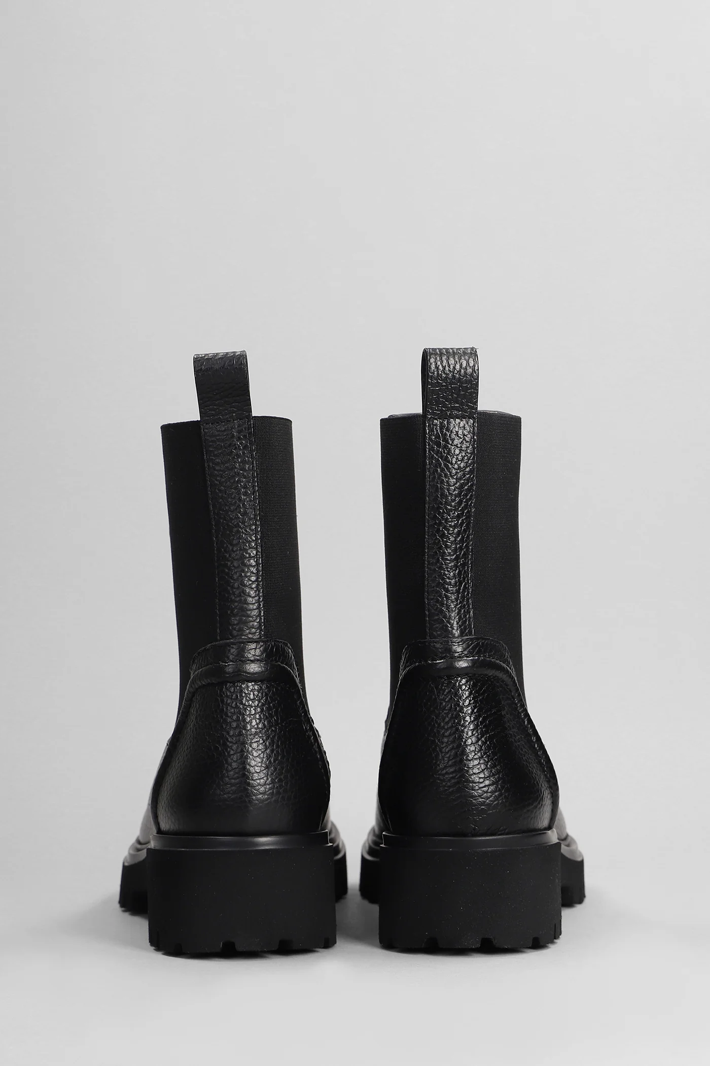 Combat boots in black leather - Image 4
