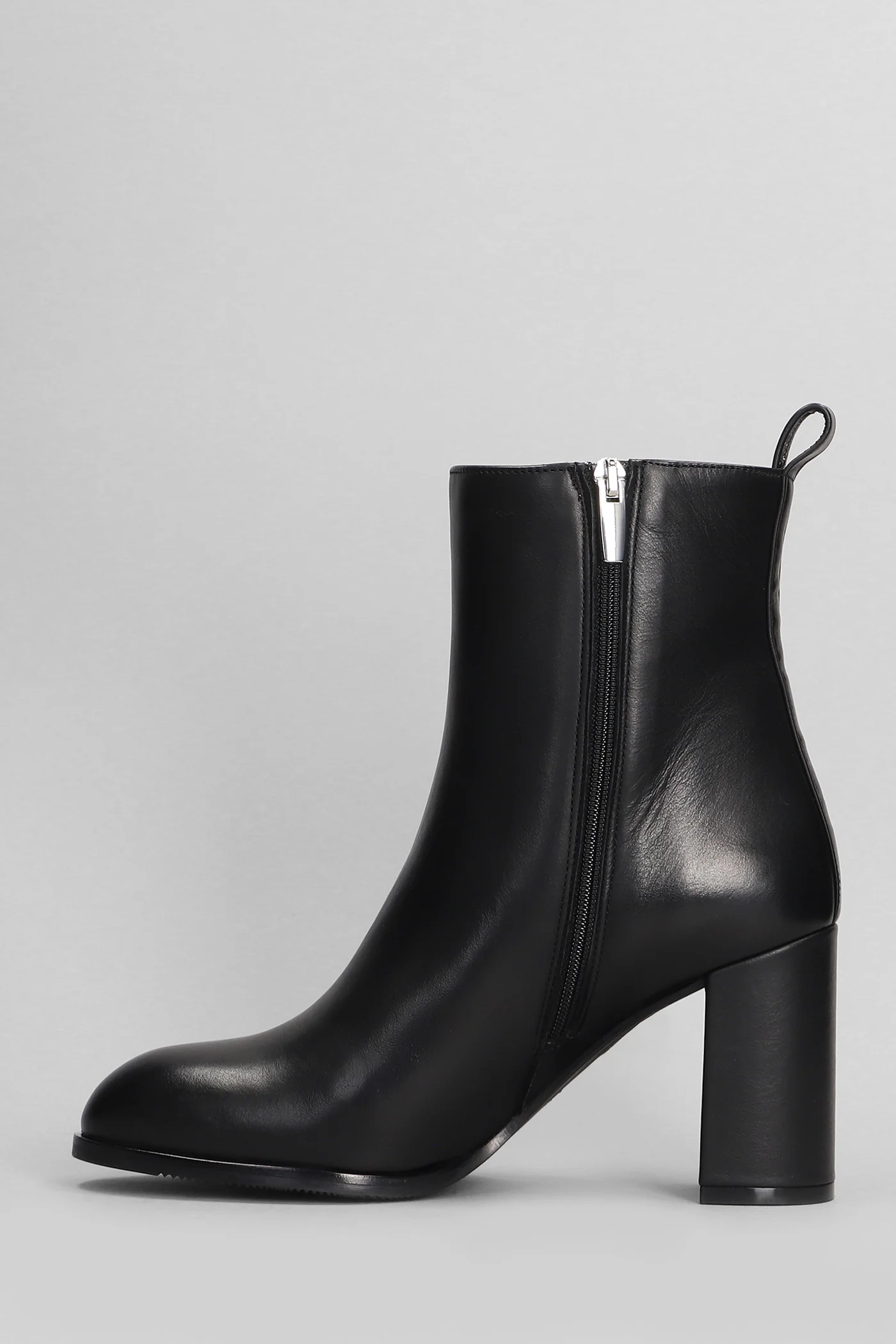 High heels Ankle boots in black leather - Image 3