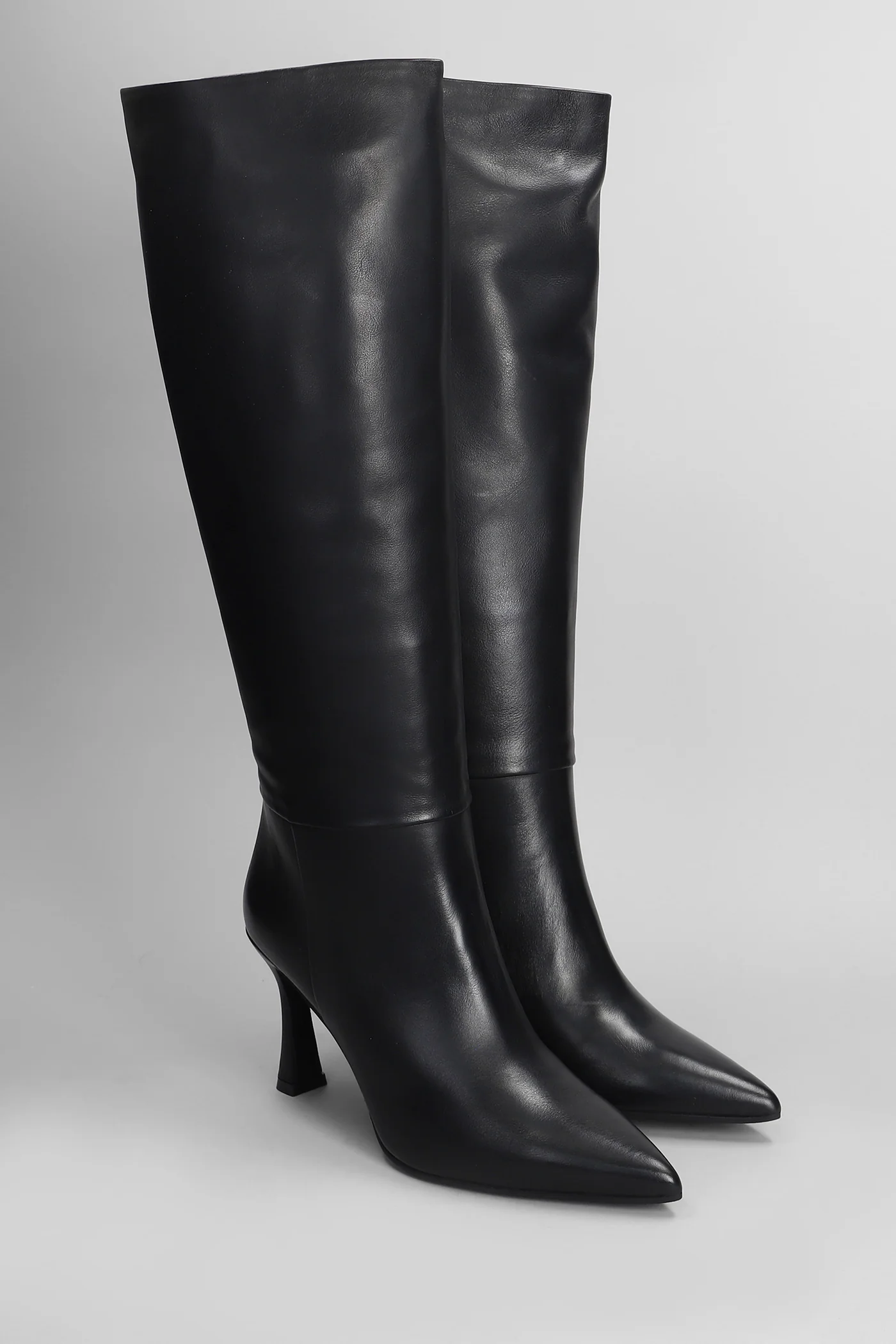 High heels boots in black leather - Image 2