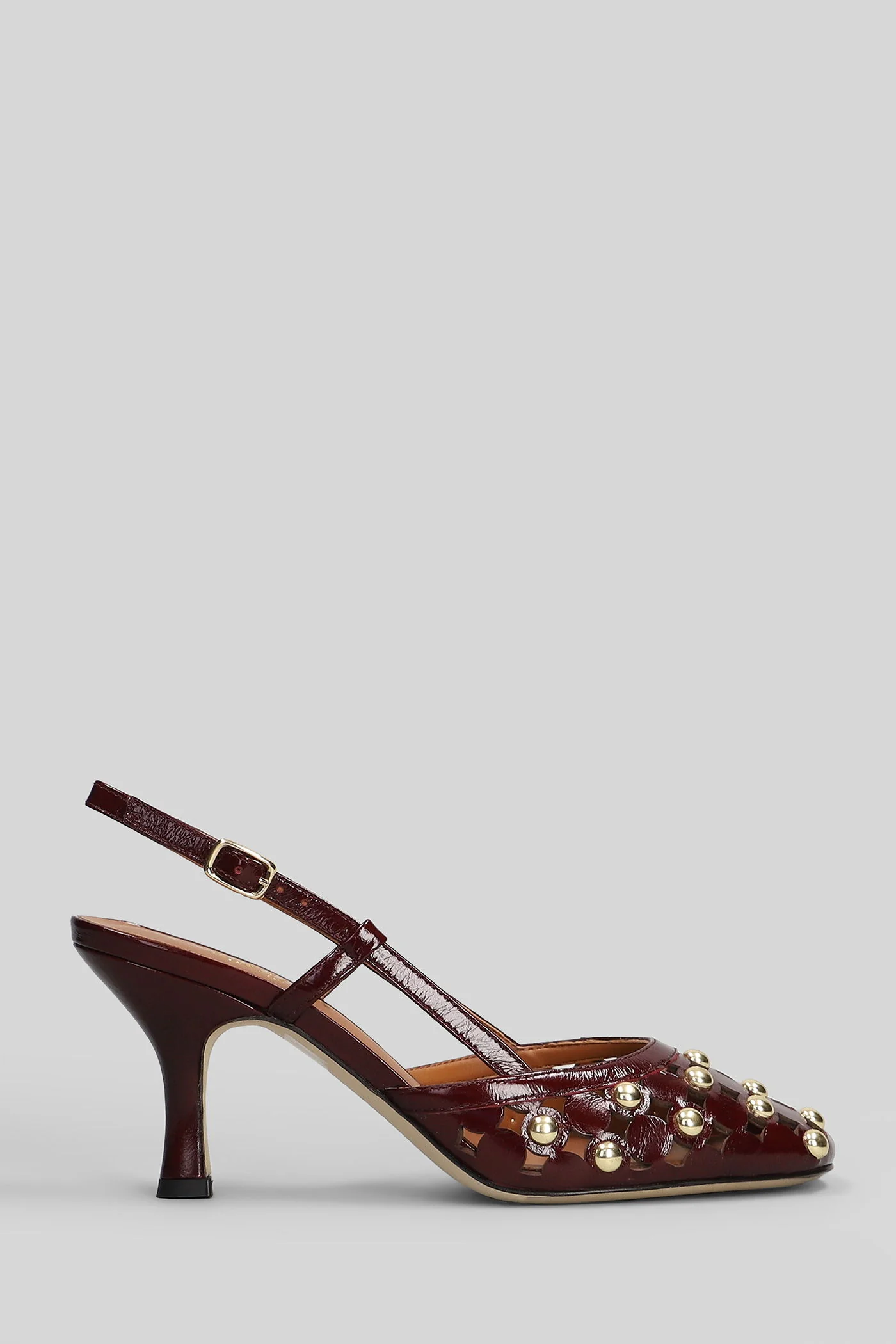 Pumps in bordeaux leather