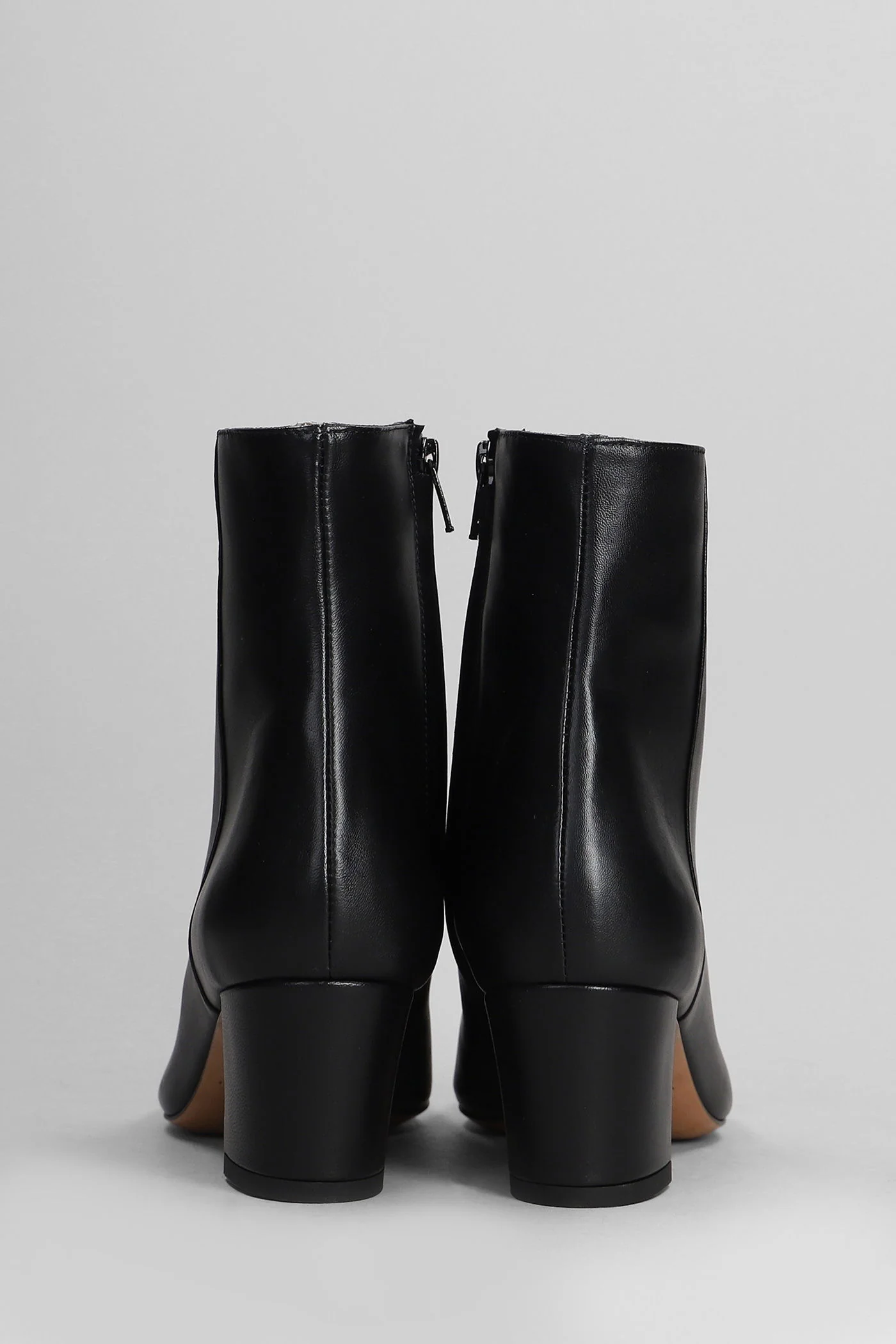 High heels Ankle boots in black leather - Image 4