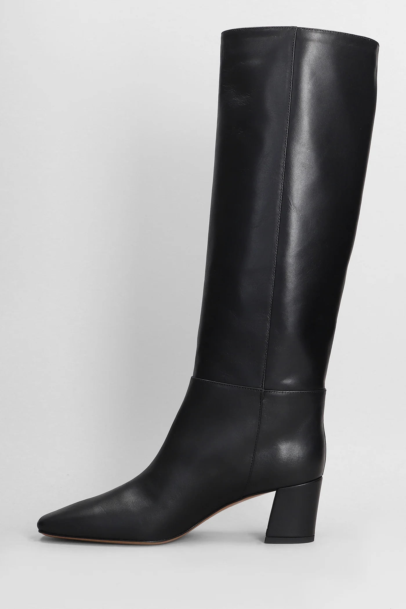 High heels boots in black leather - Image 3