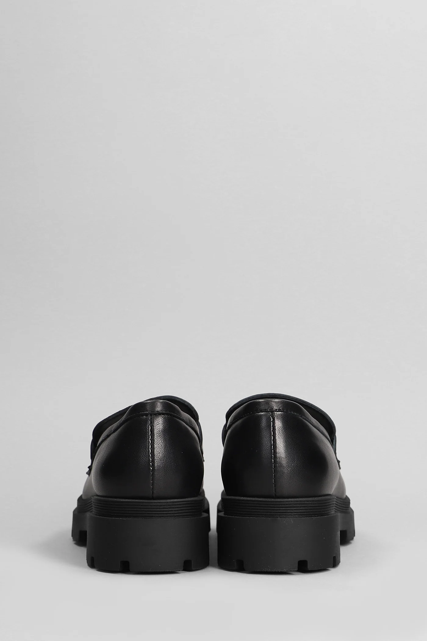 Loafers in black leather - Image 4