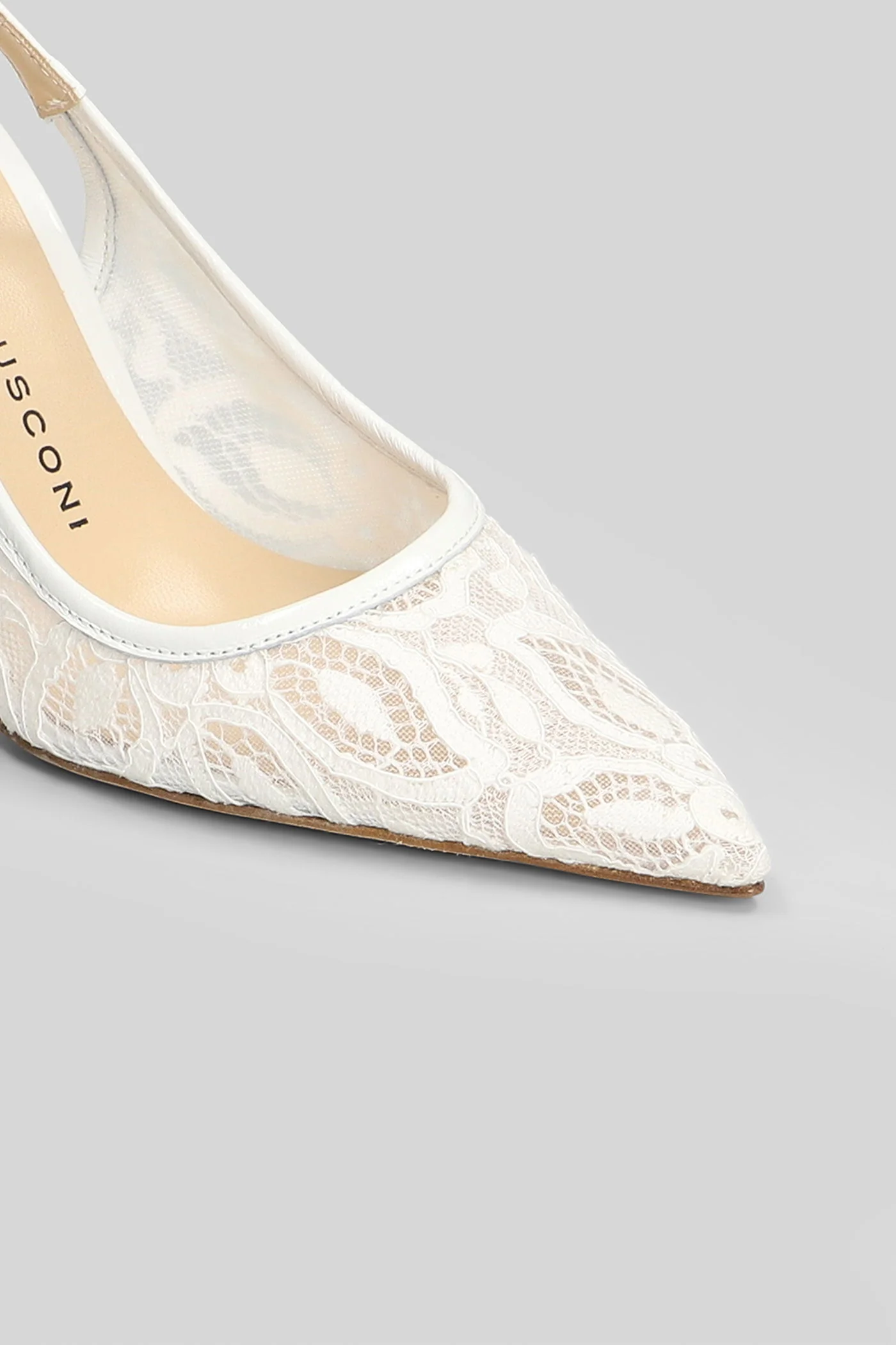 Pumps in white leather and fabric - Image 5