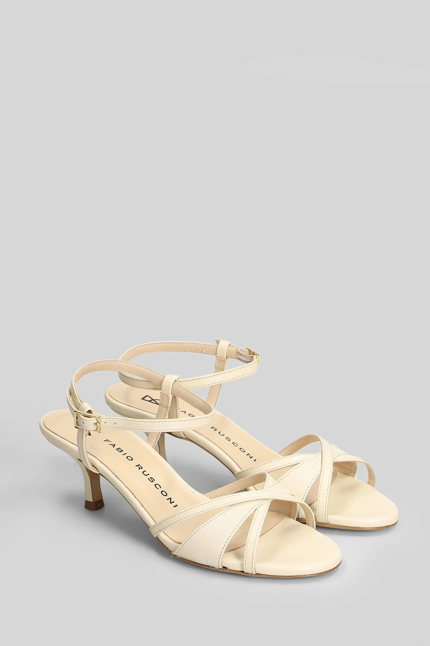 Sandals in beige leather - Image 2