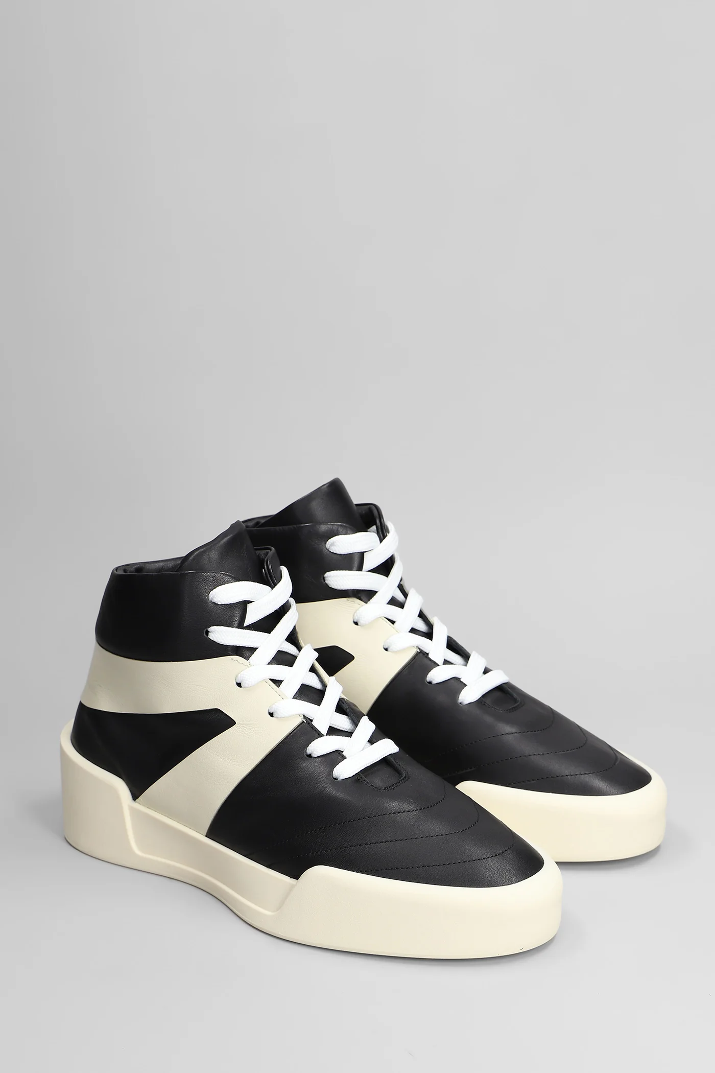 Basketball Sneakers in black leather - Image 2
