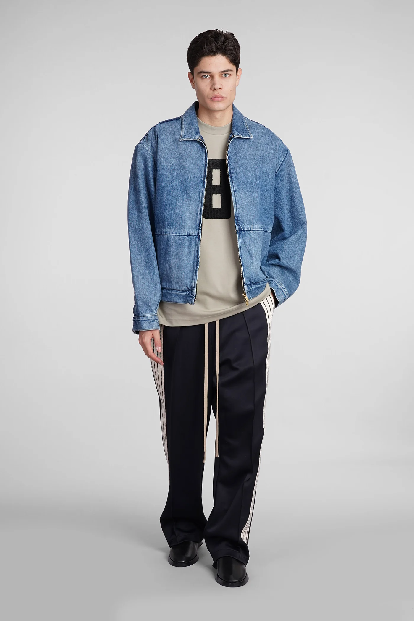 Denim Jackets in blue denim - Image 2