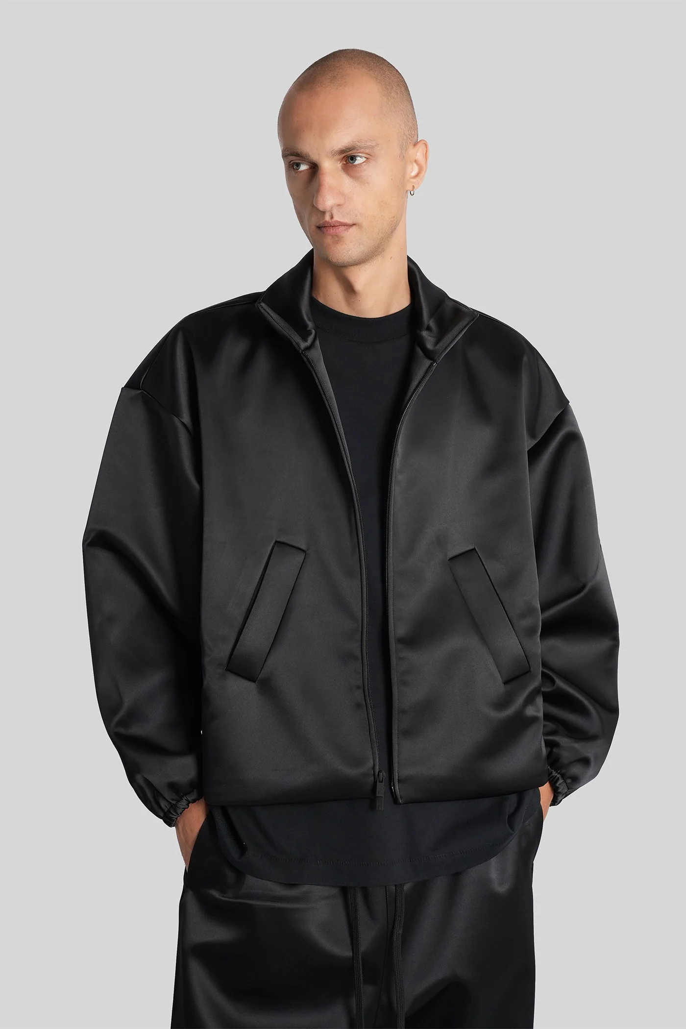 Bomber Jacket in black polyester