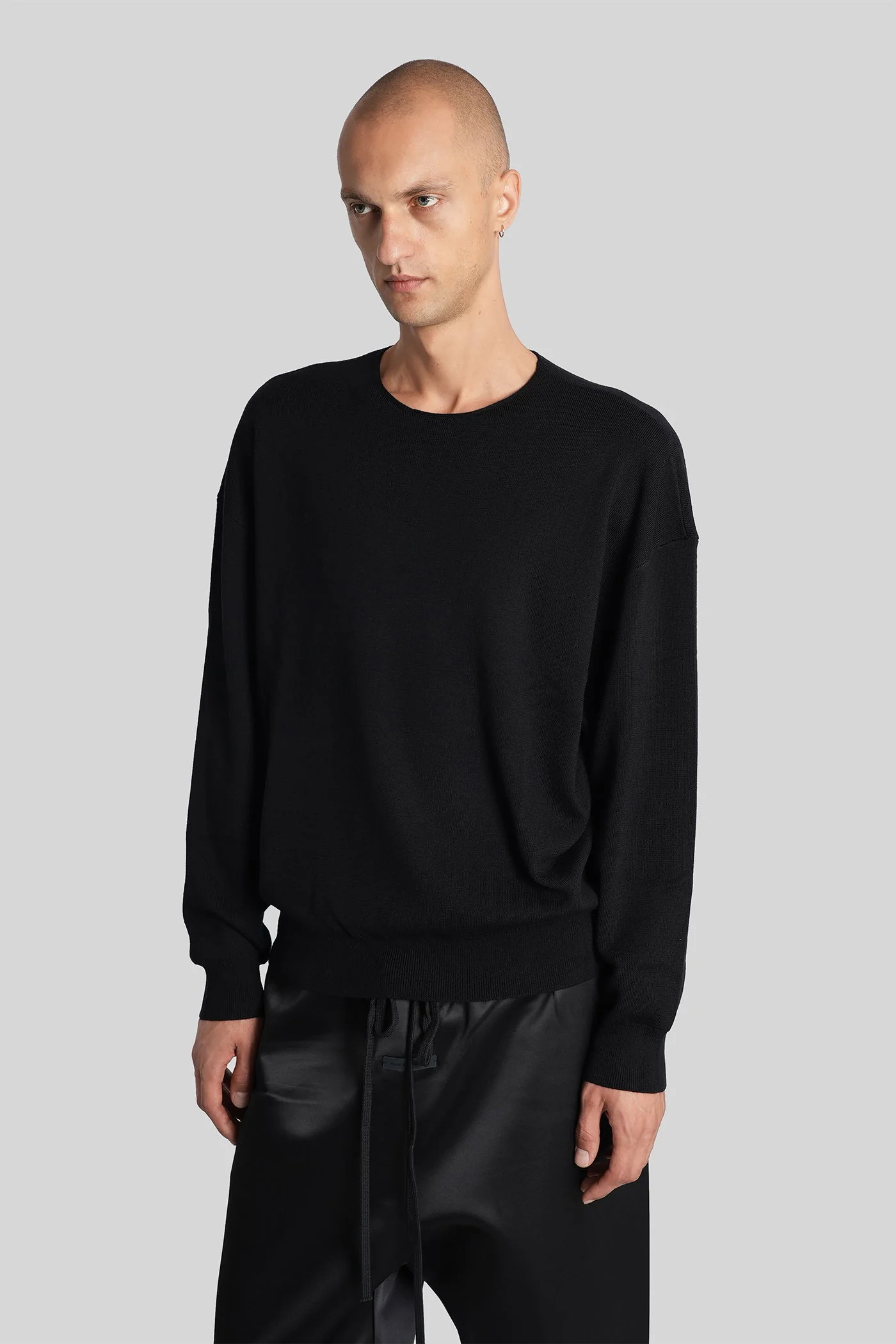 Knitwear in black wool - Image 4