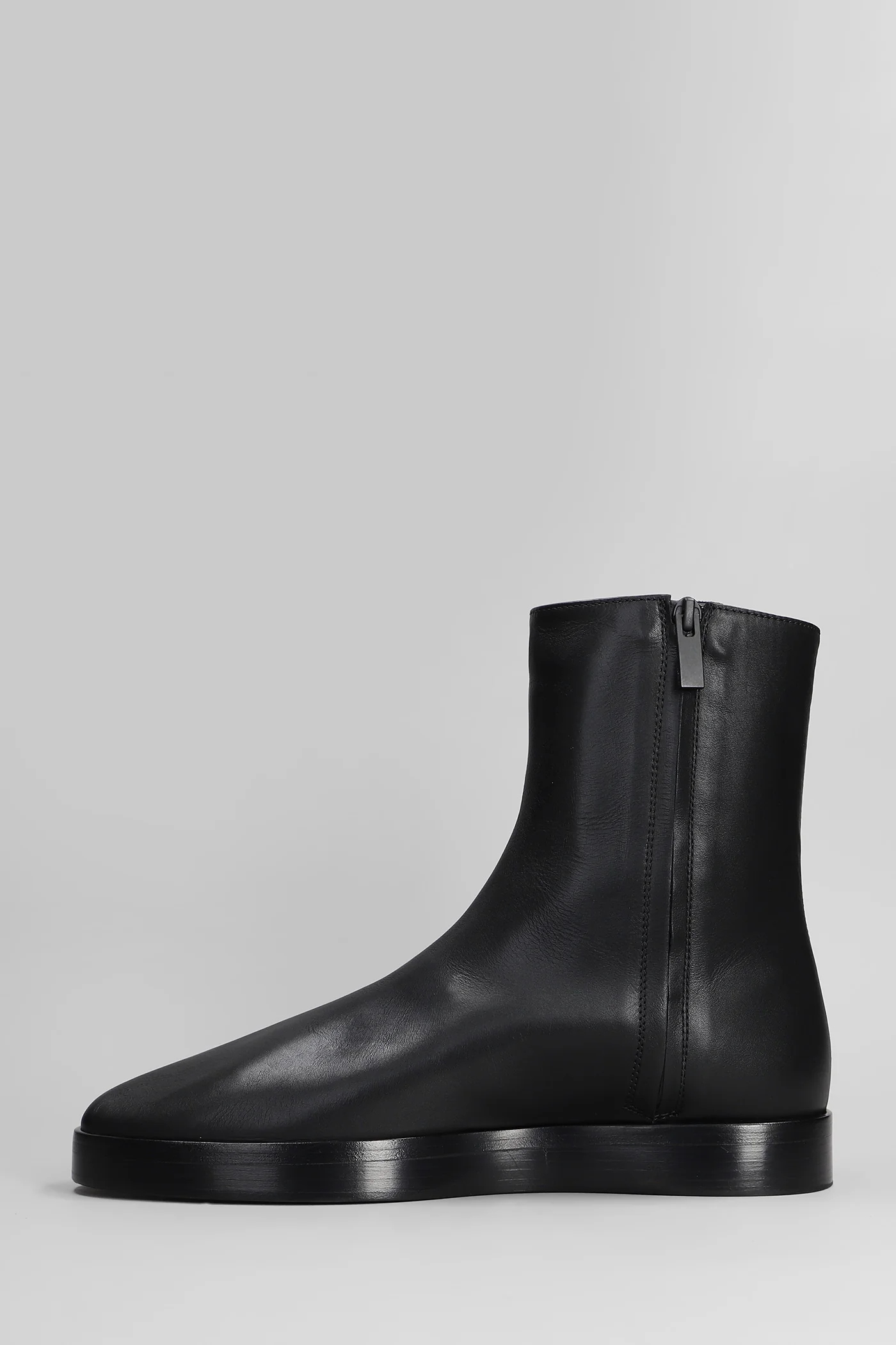 Mule high Ankle boots in black leather - Image 3