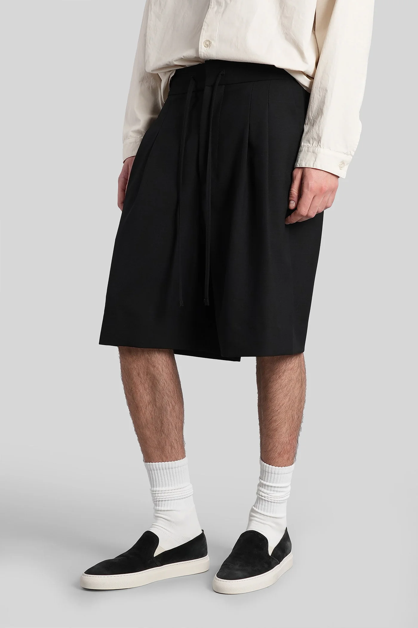 Shorts in black wool - Image 4