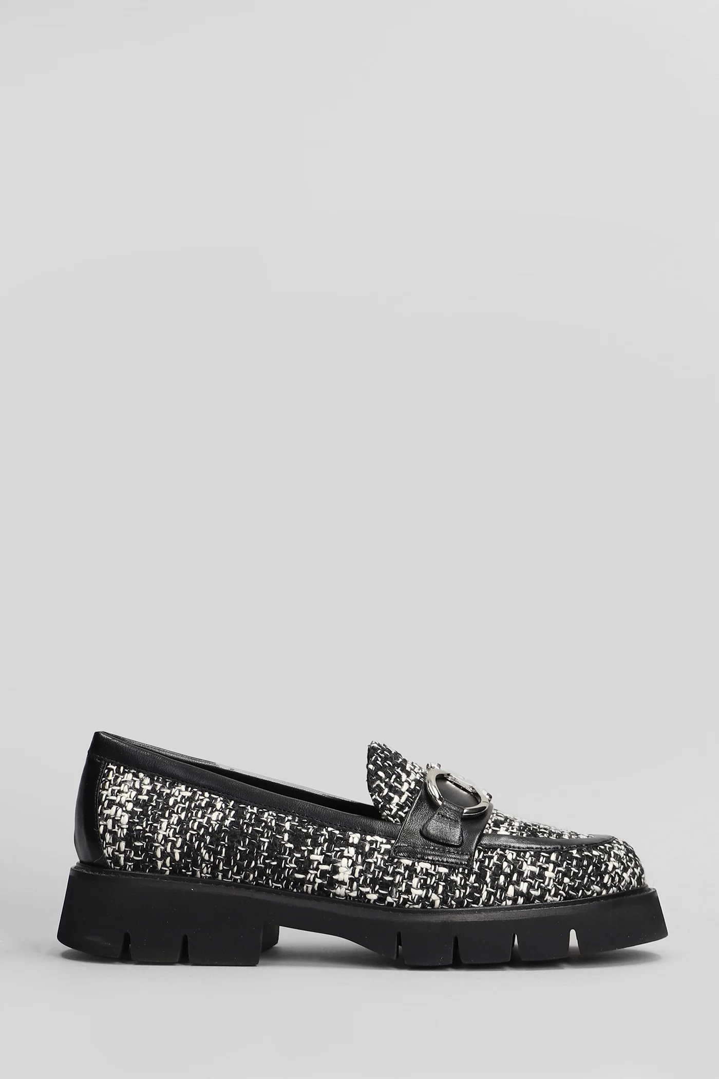 Ivan Loafers in black wool