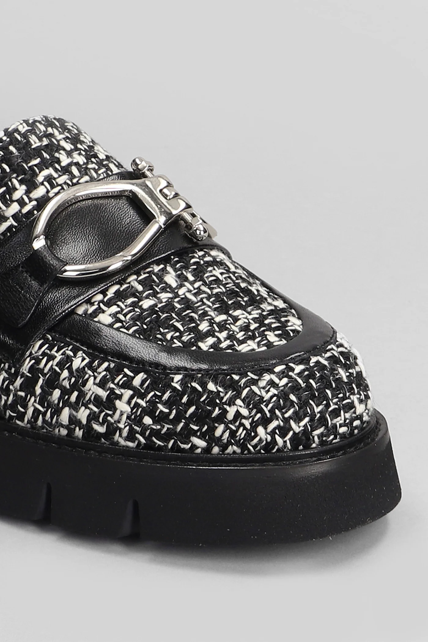 Ivan Loafers in black wool - Image 4