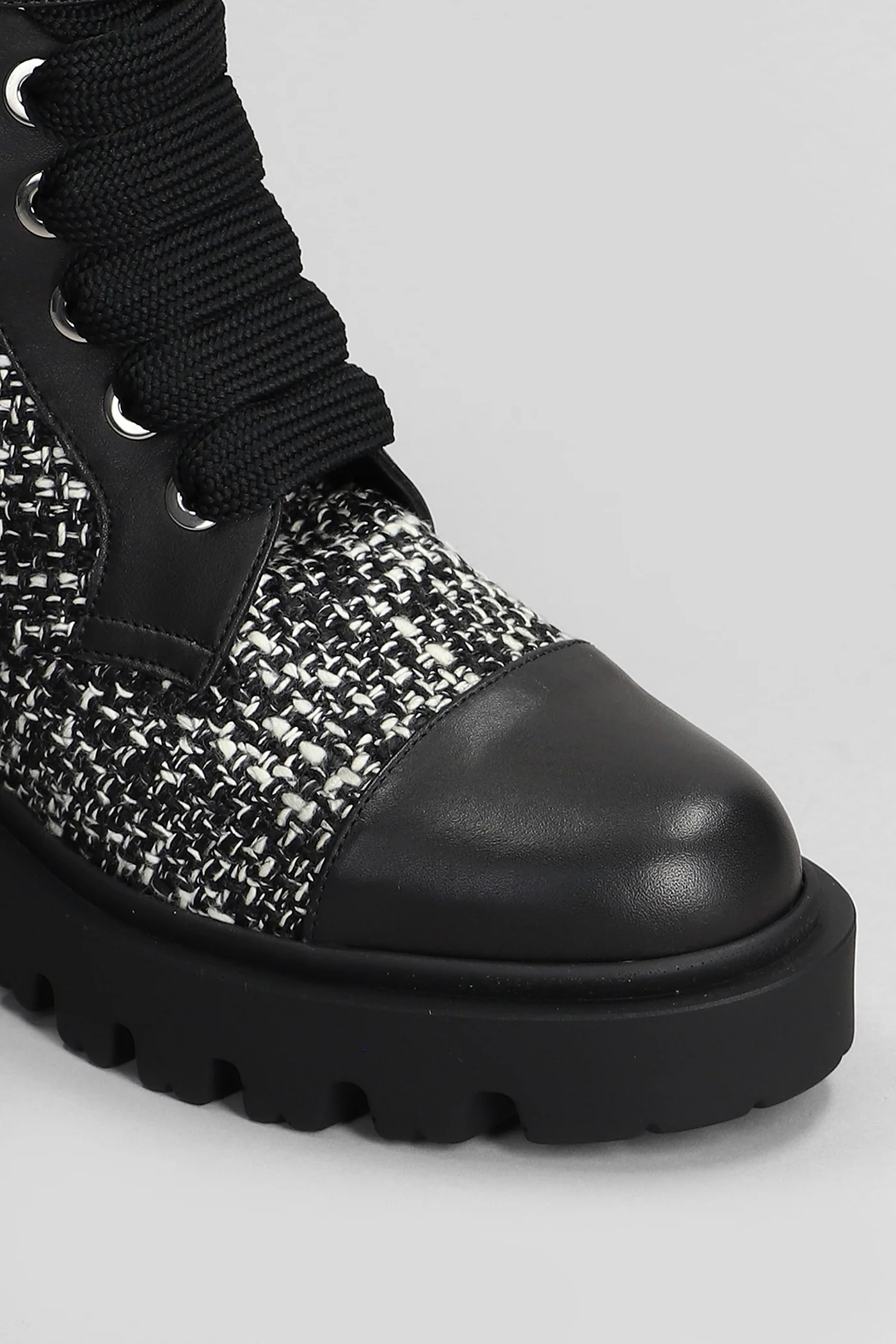 Vlady Combat boots in black wool and leather - Image 10