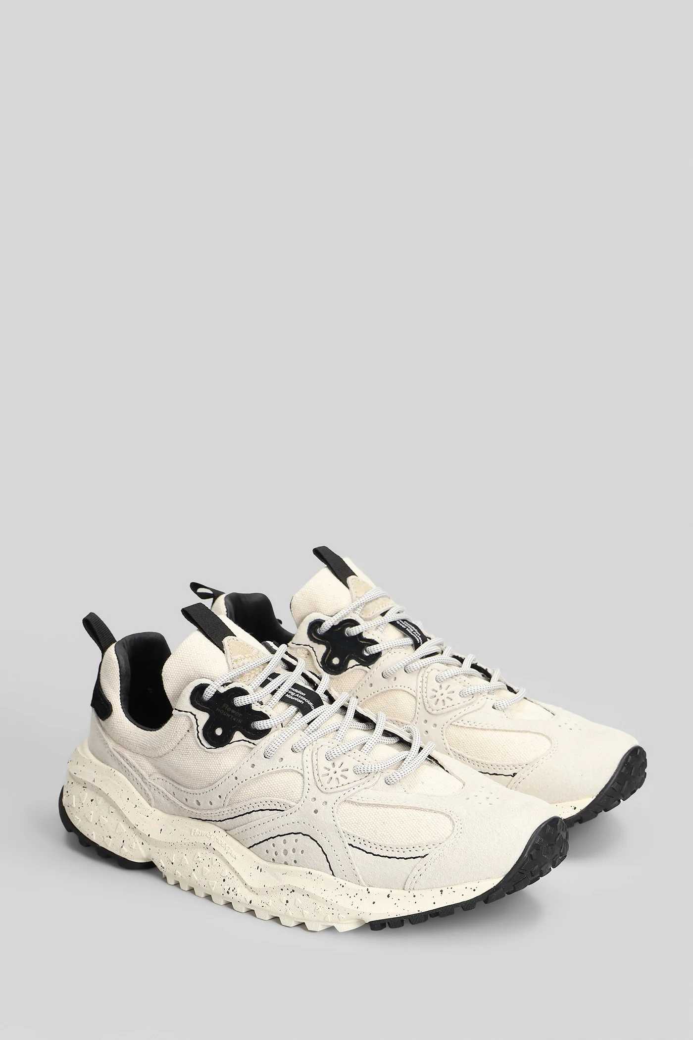Wave Uni Sneakers in white Suede and fabric - Image 2