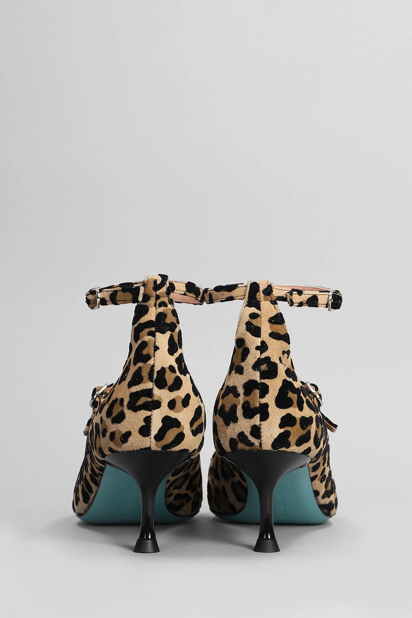 Pumps in Animalier suede - Image 4