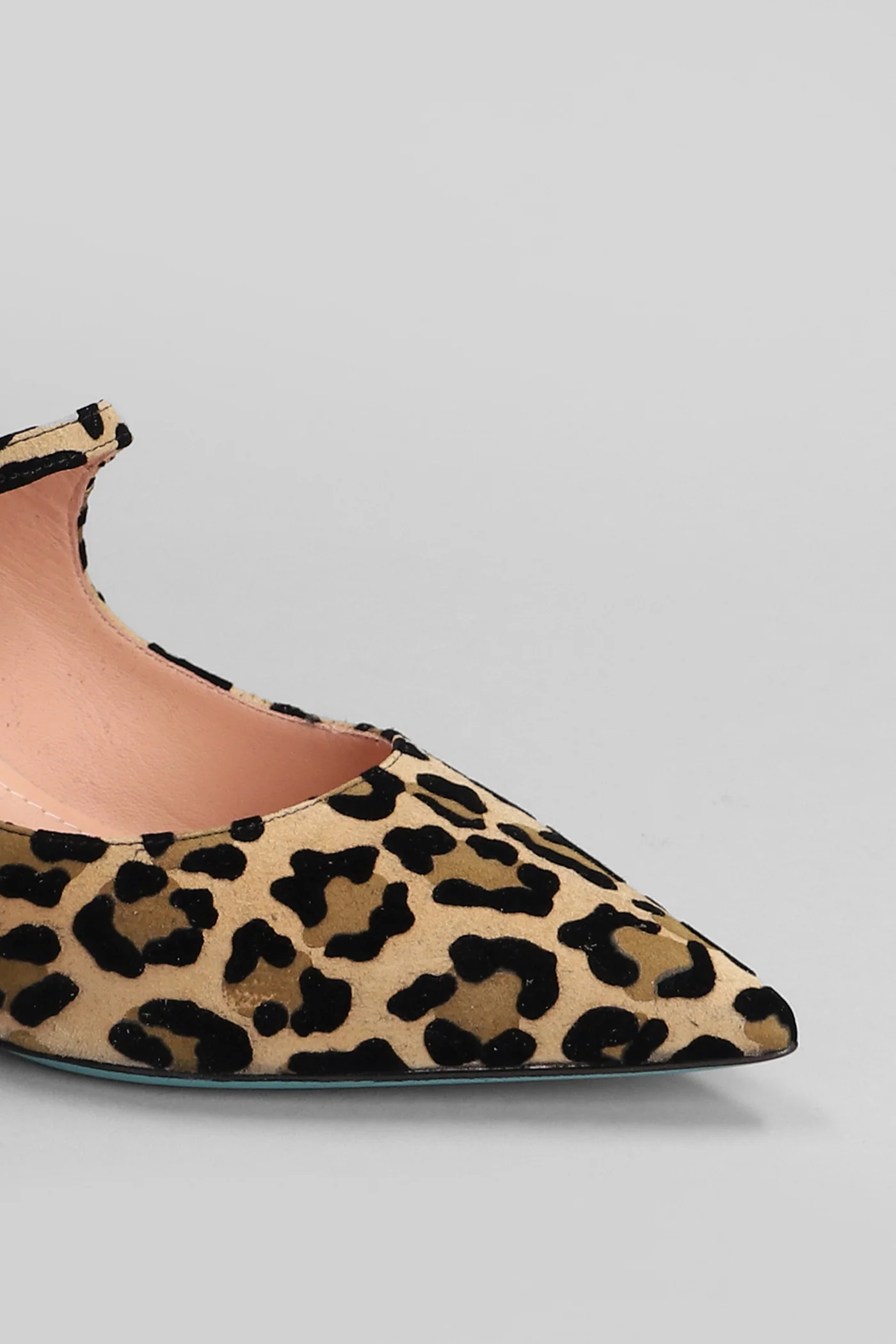 Pumps in Animalier suede - Image 5