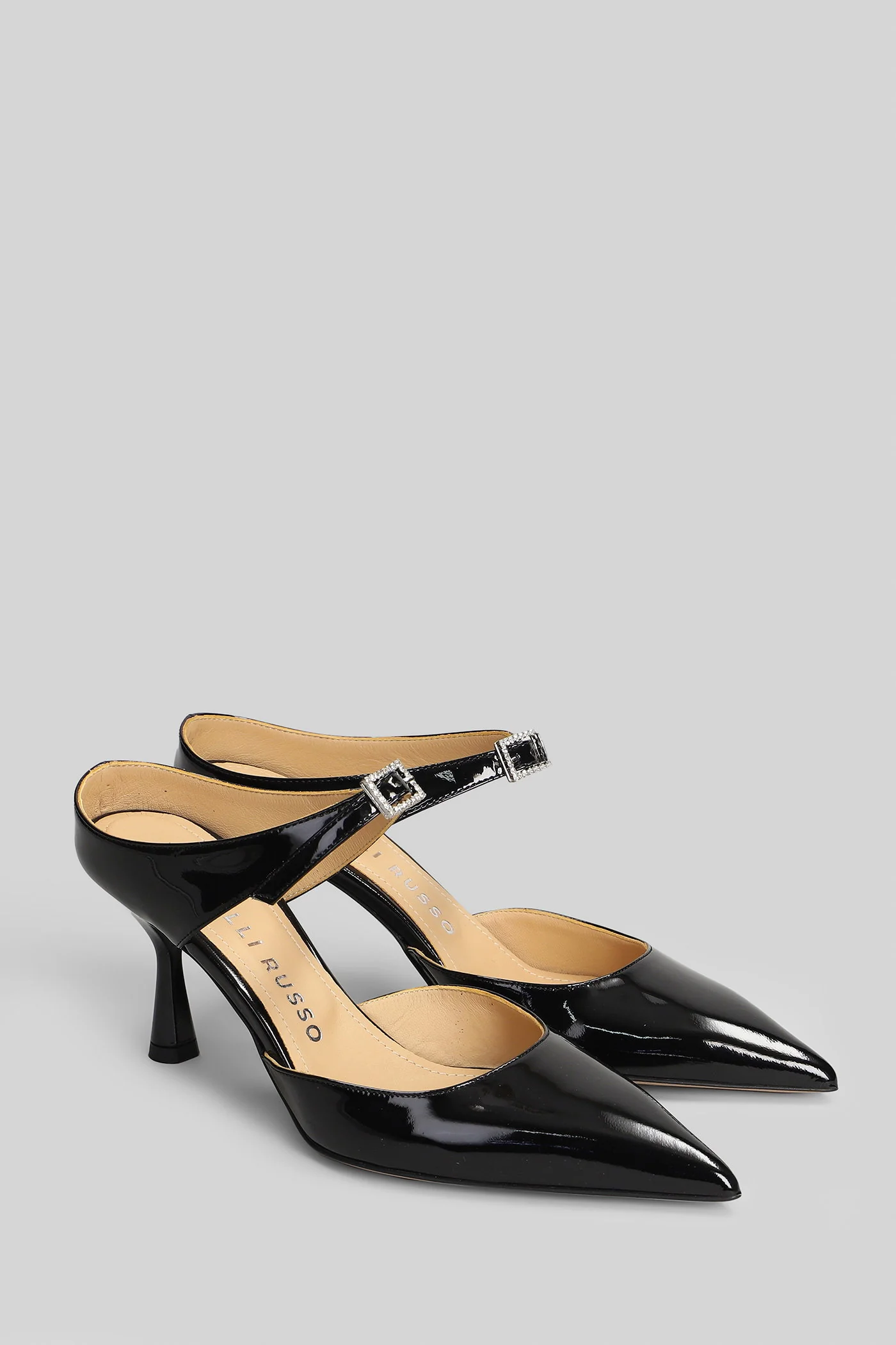 Pumps in black patent leather - Image 2