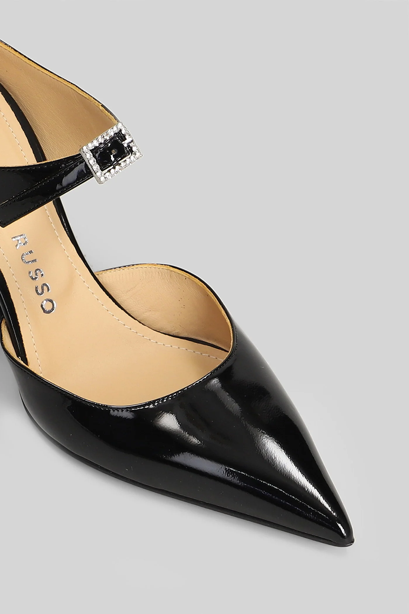 Pumps in black patent leather - Image 5