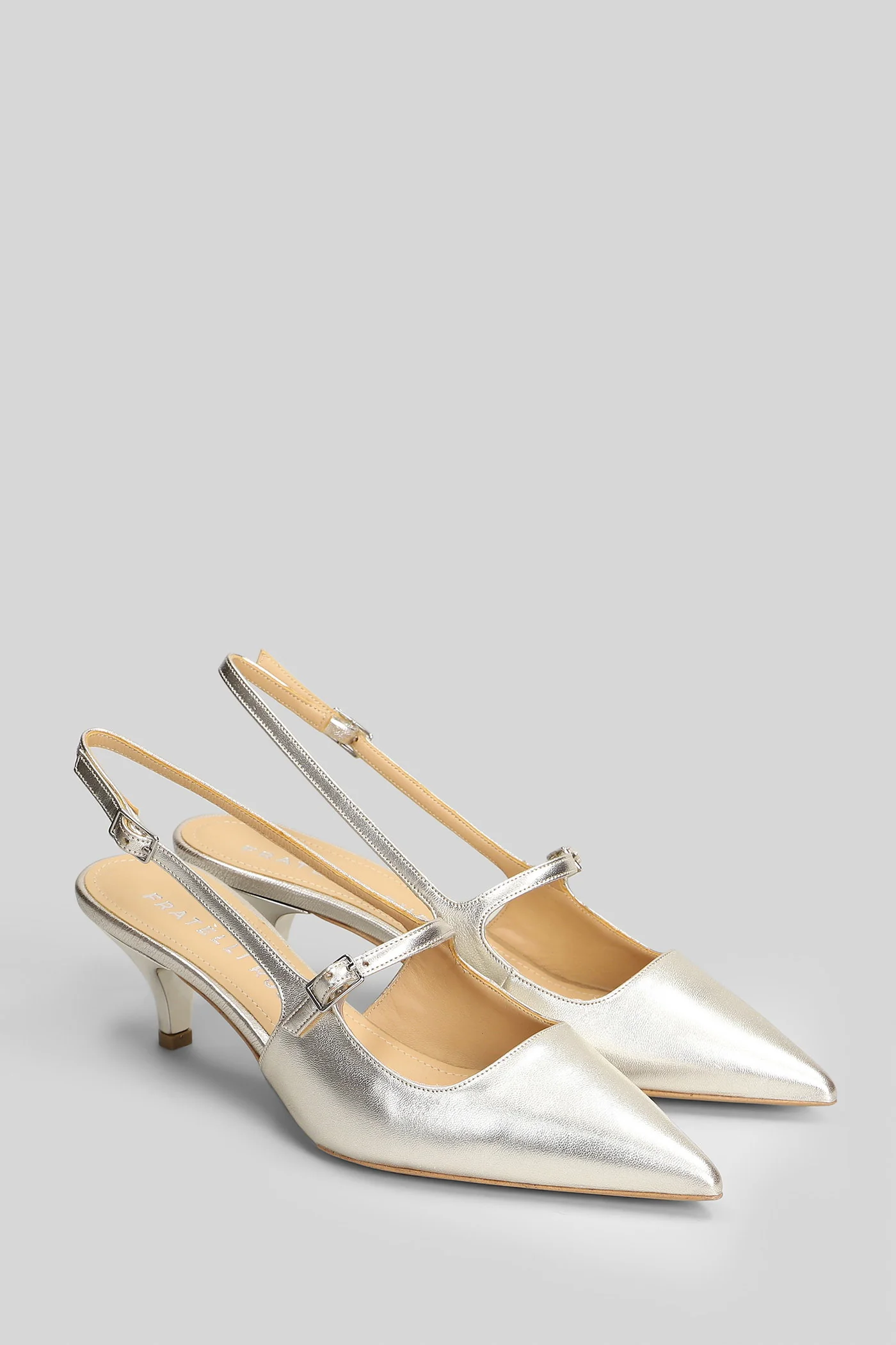 Pumps in platinum leather - Image 2
