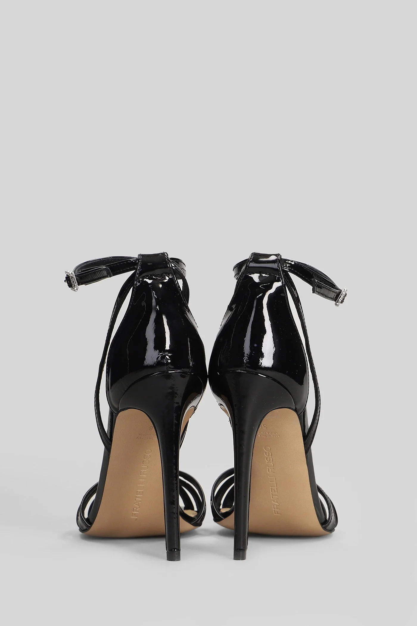 Sandals in black patent leather - Image 4