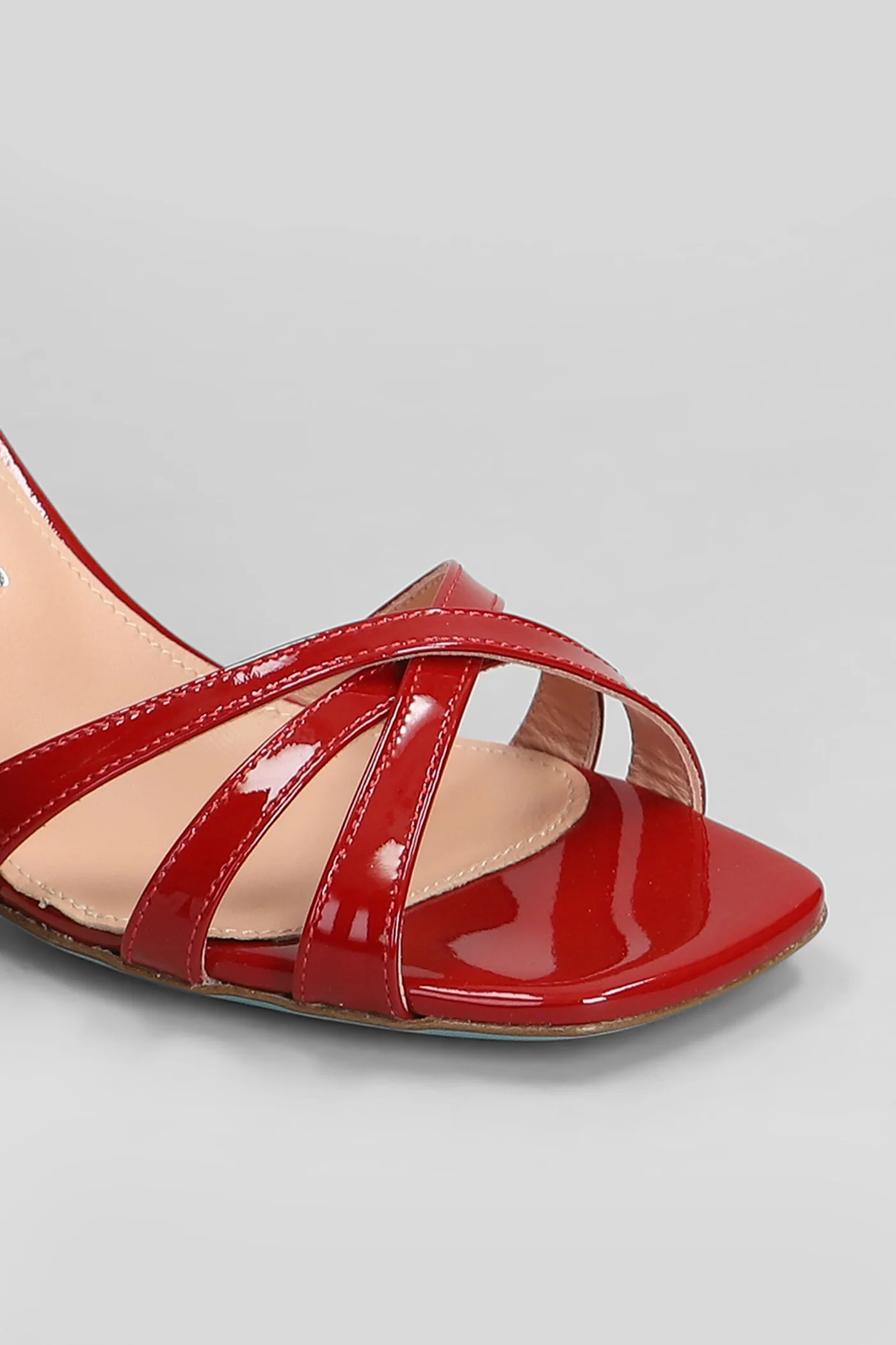 Sandals in red patent leather - Image 5