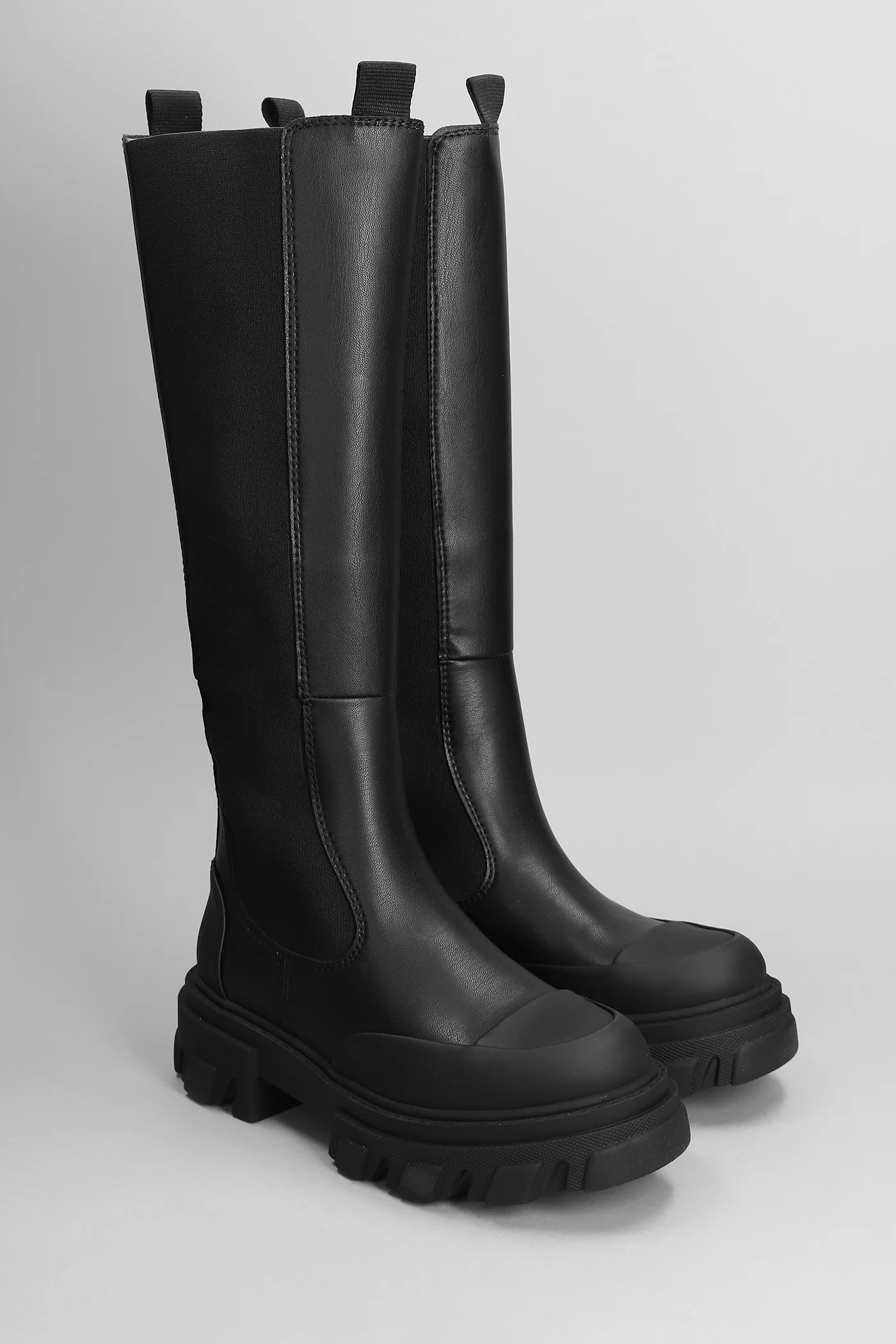 Boots in black leather - Image 2