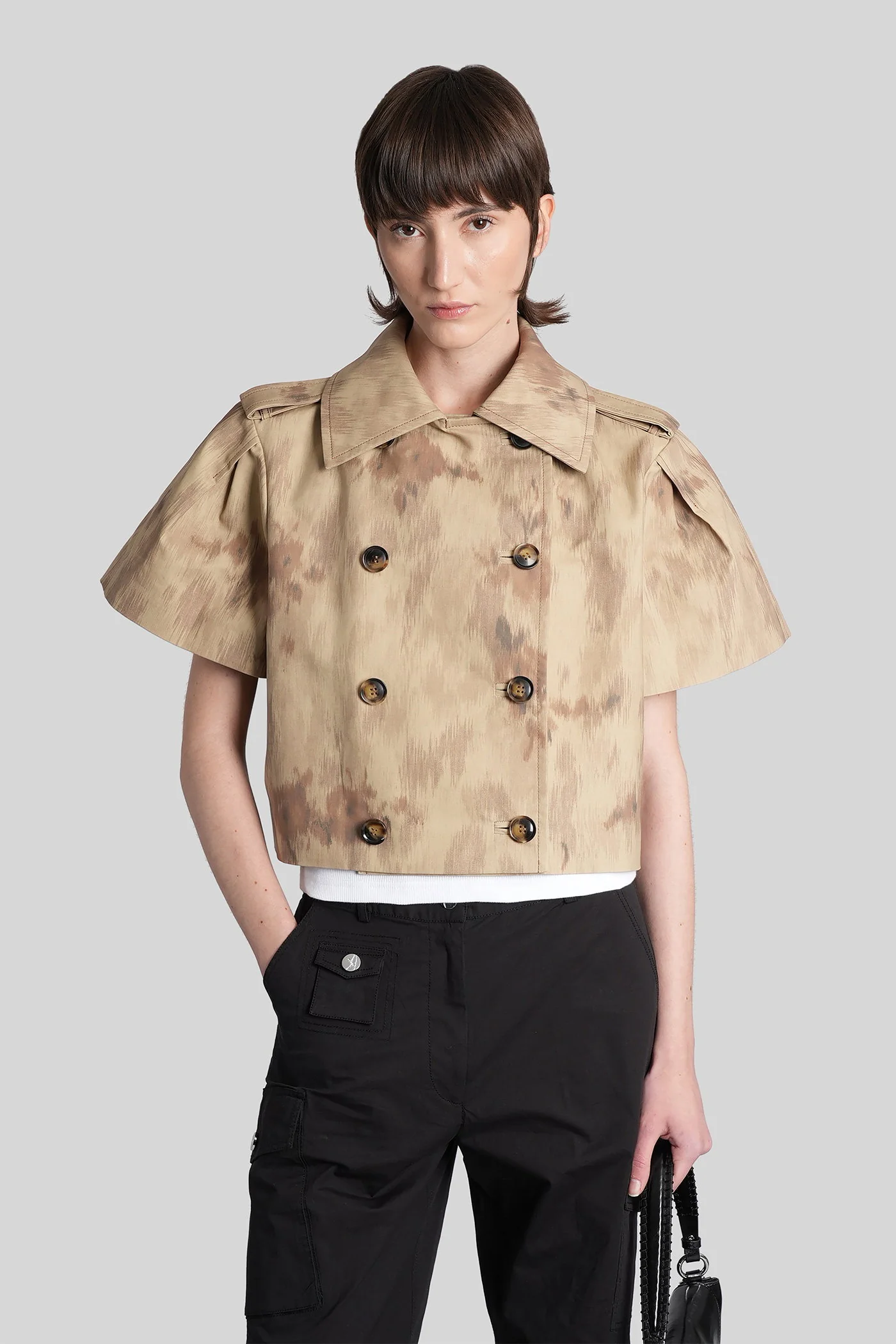 Casual jacket in beige cotton
