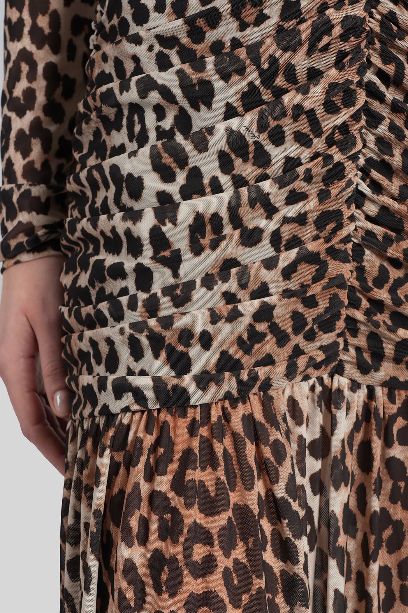 Long dress in Animalier polyester - Image 20