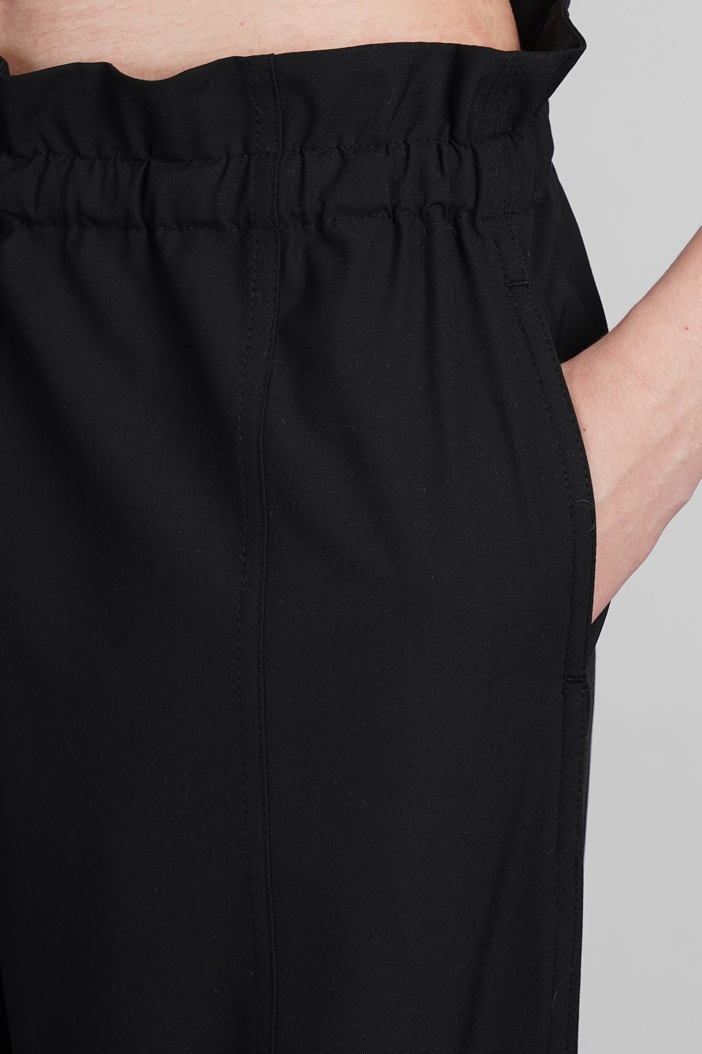 Pants in black viscose - Image 5