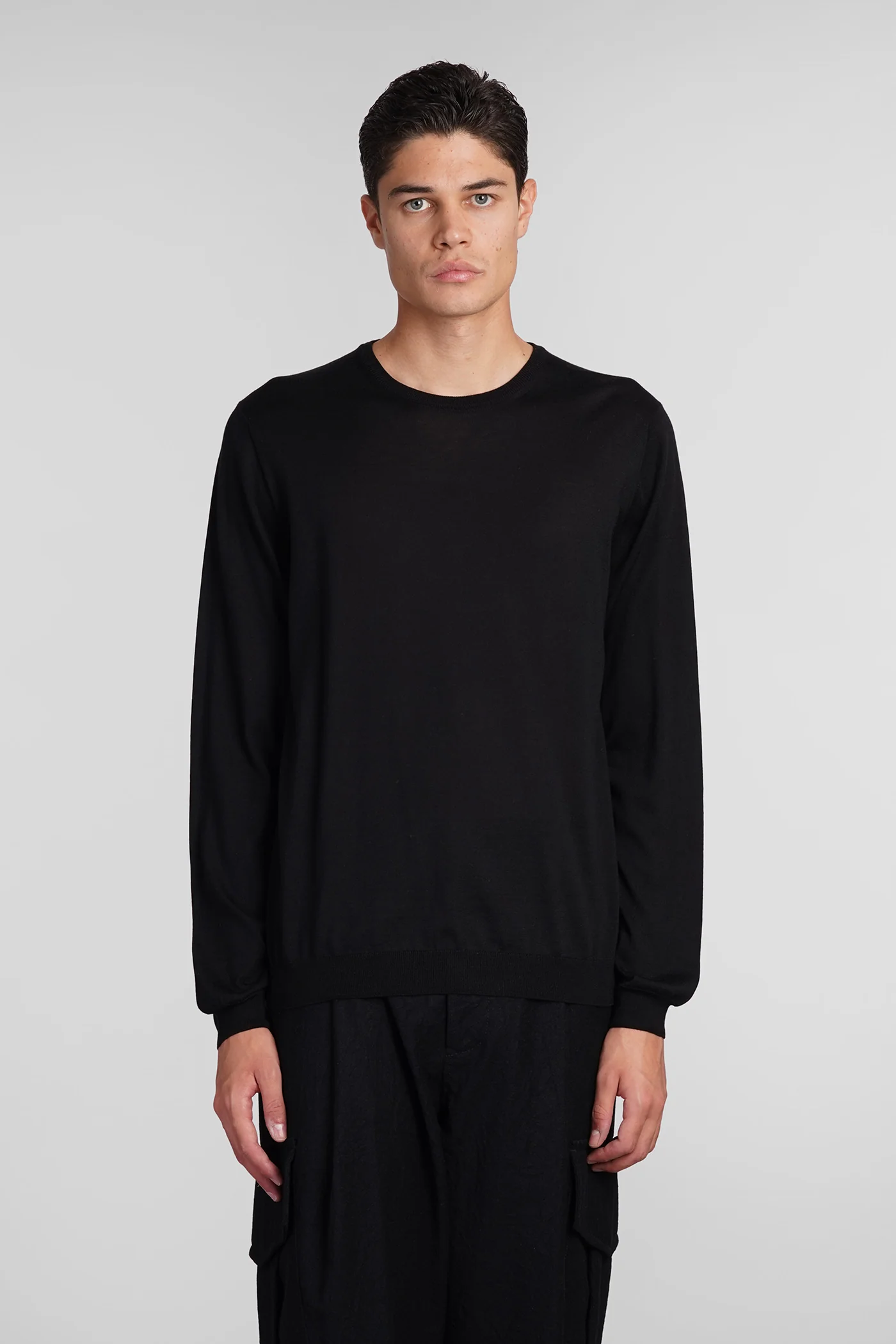 Knitwear in black silk