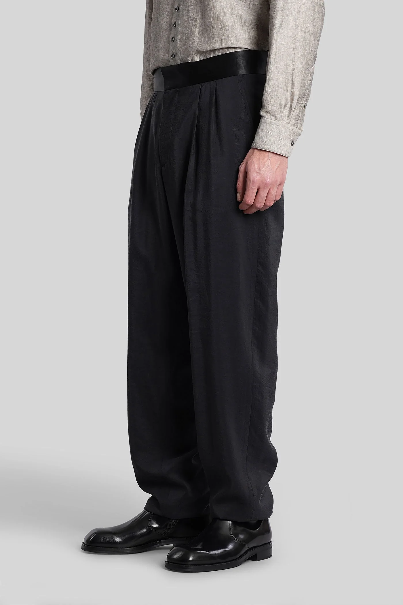 Pants in black silk - Image 4