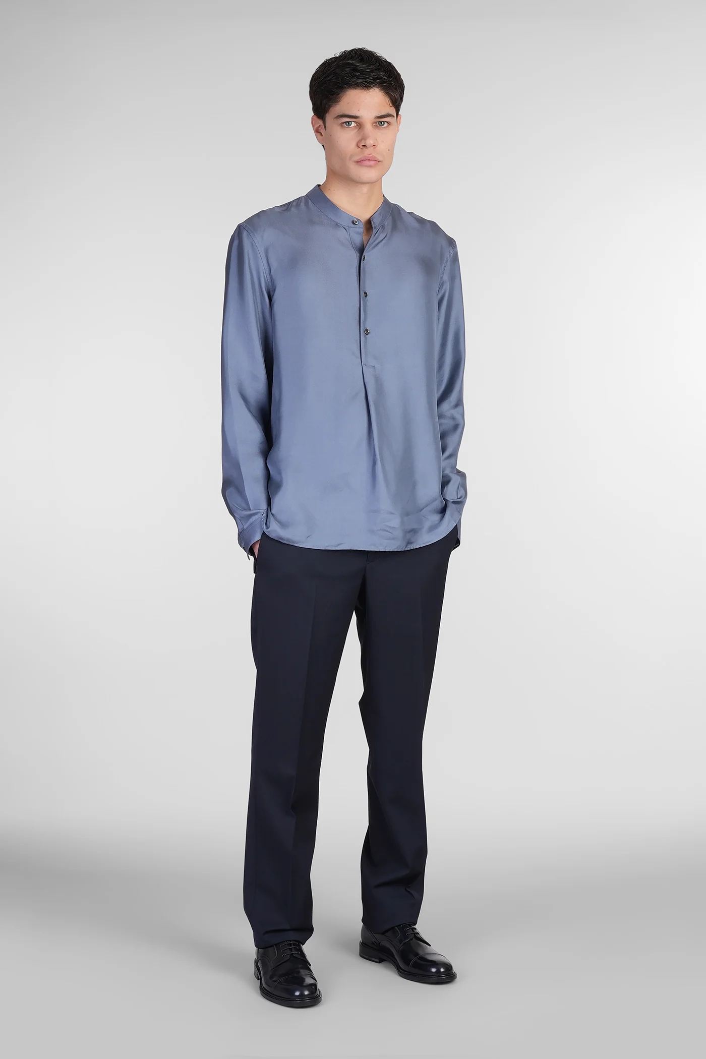 Shirt in blue silk - Image 2