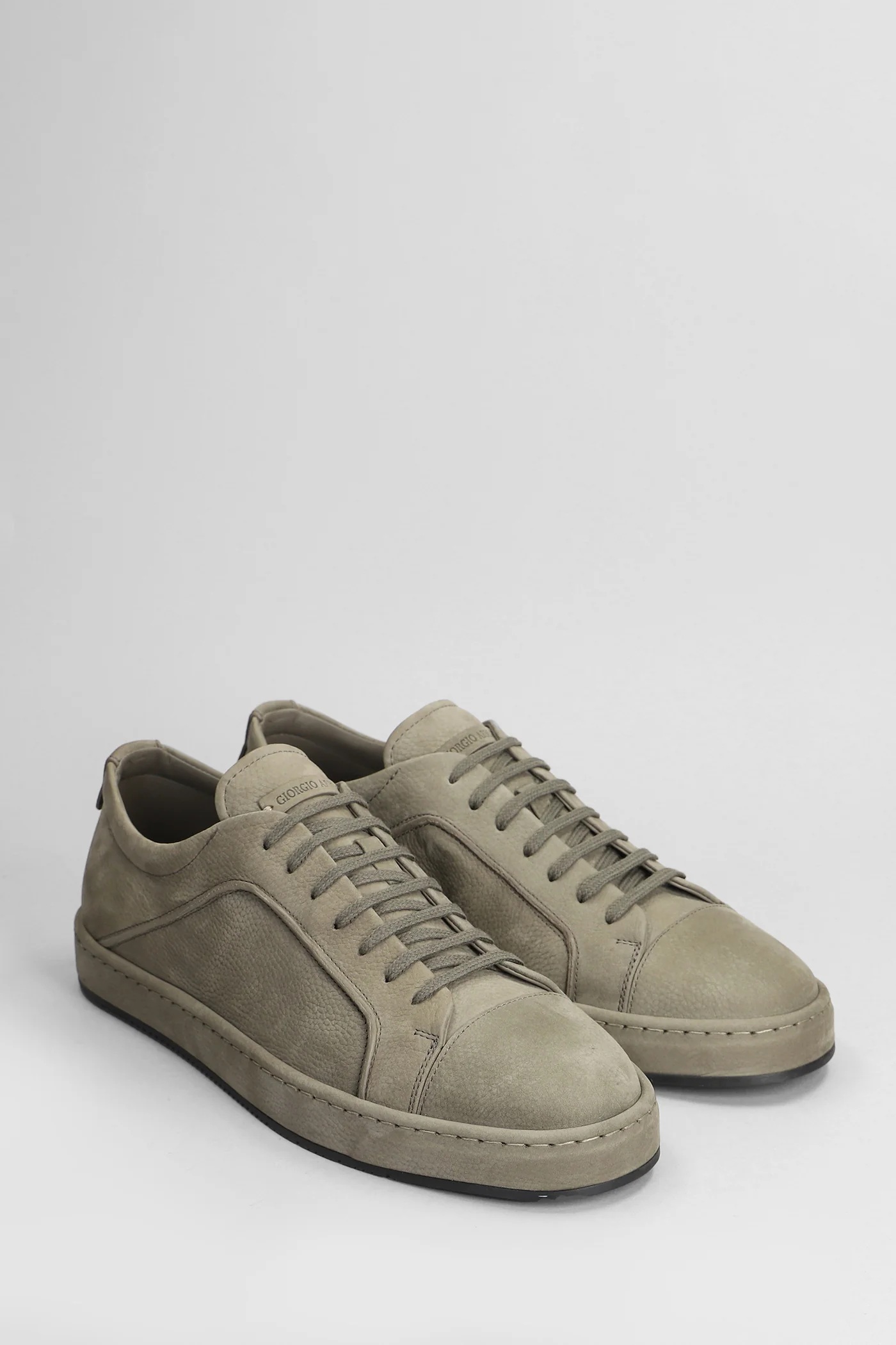 Sneakers in grey leather - Image 2
