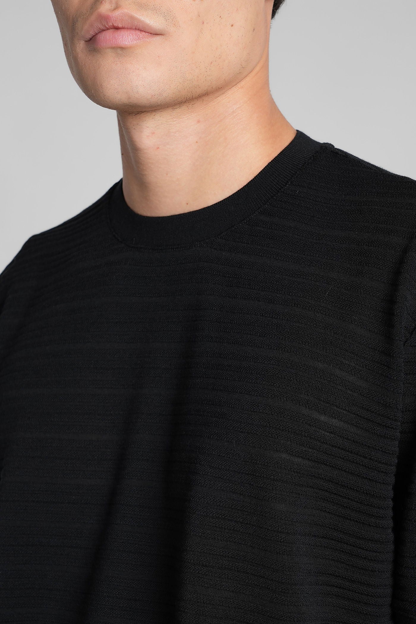 T-Shirt in black wool - Image 5